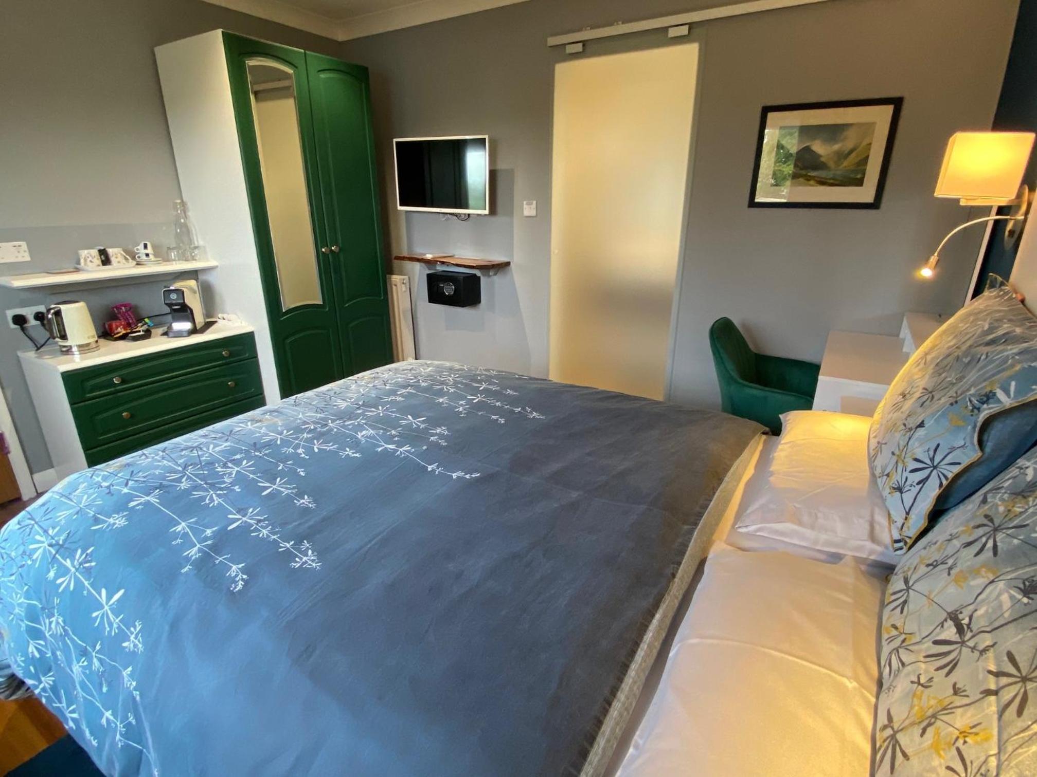 King Room with Mountain View photo 3