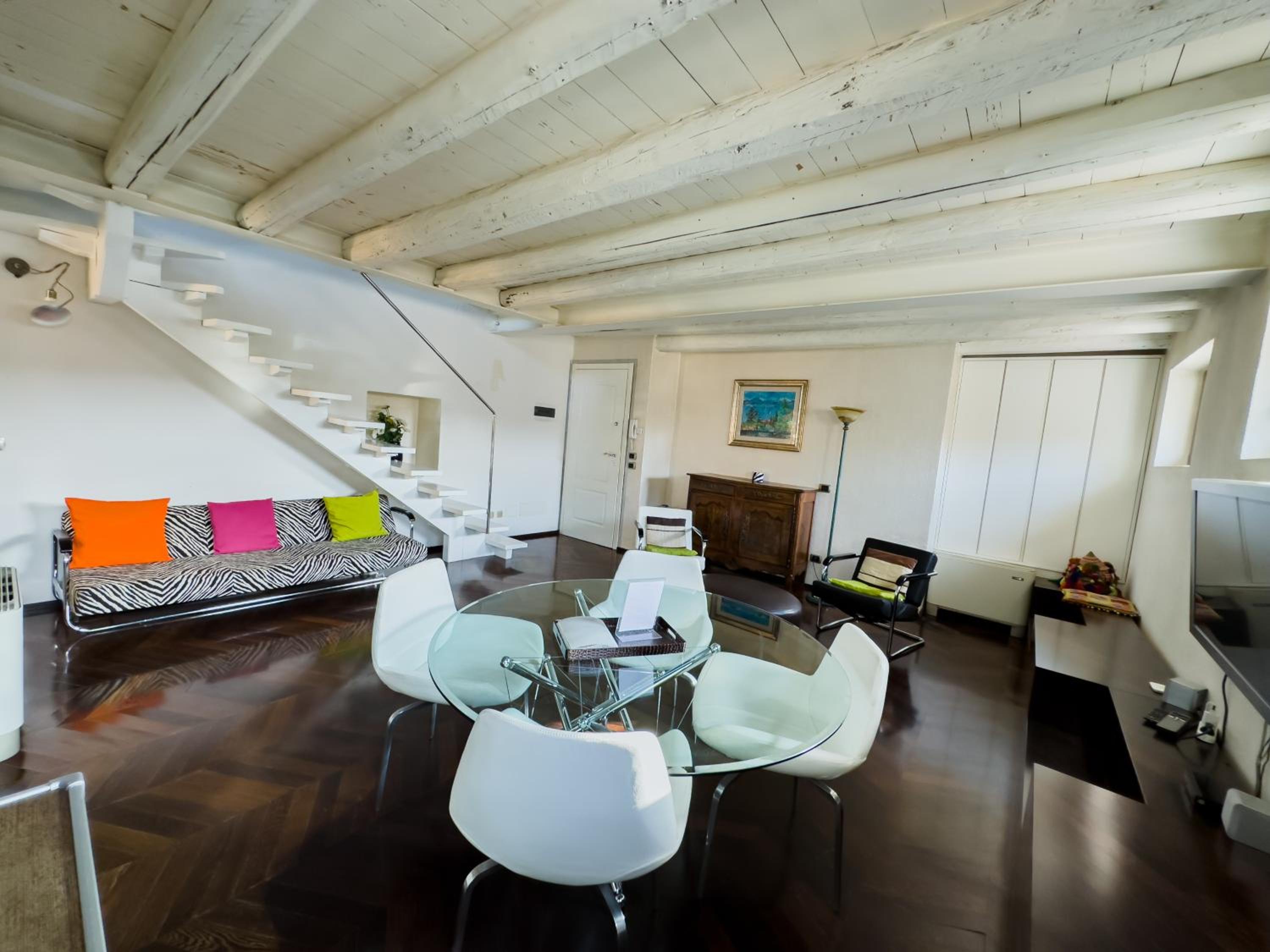 One-Bedroom Apartment - Split Level - Arena Deluxe - Piazetta Mura Gallieno 46 - Photo 3
