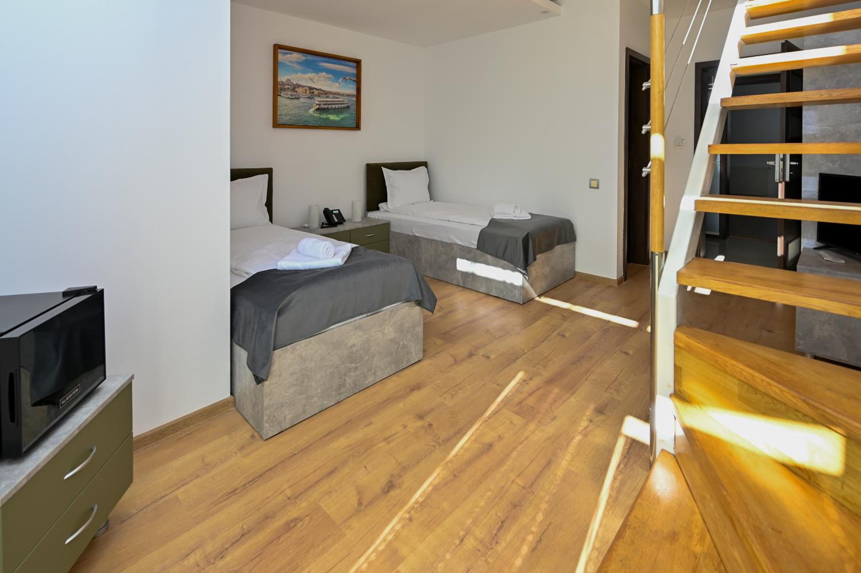Deluxe Twin Room photo 2