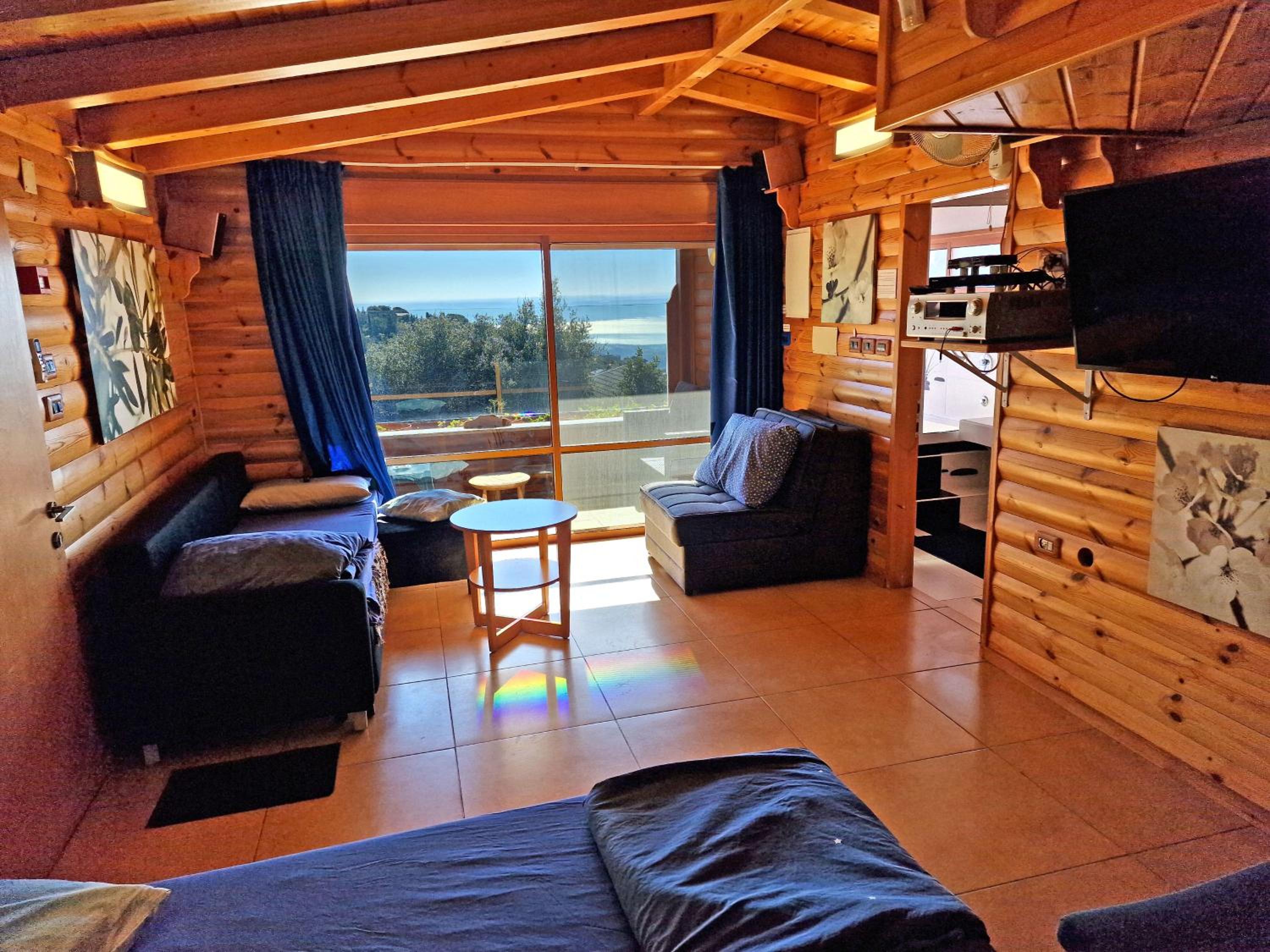 Deluxe Suite with Spa Bath (Kineret) - Photo 1
