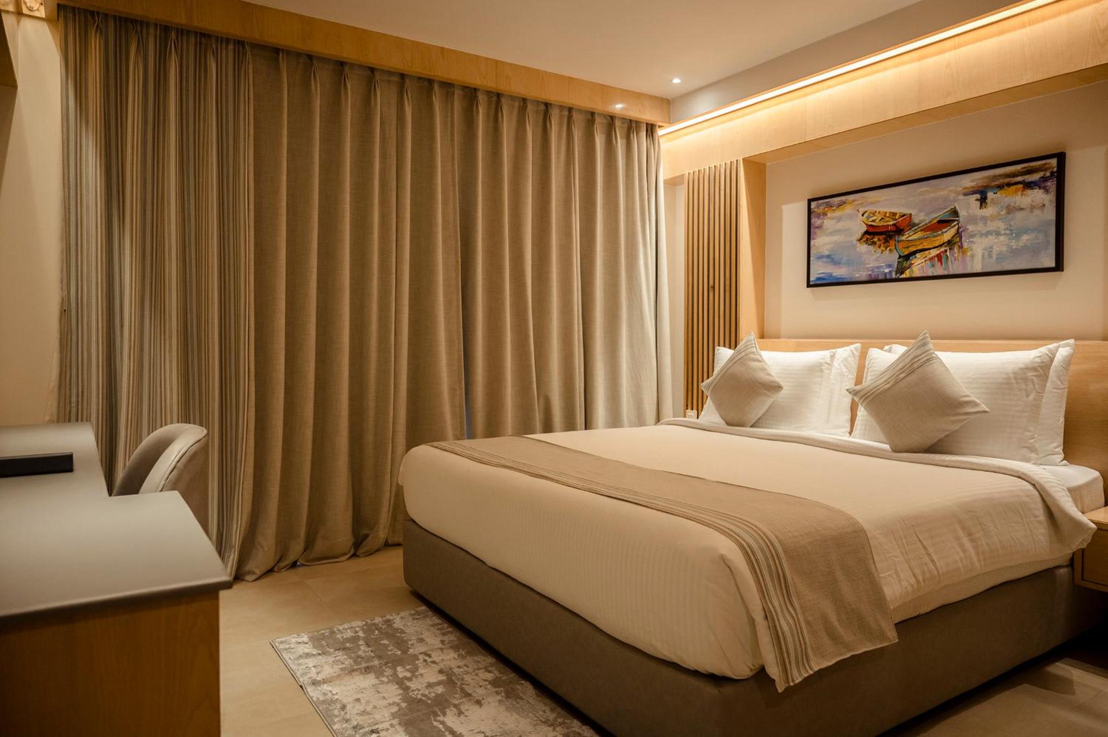 Deluxe Room - Photo 1