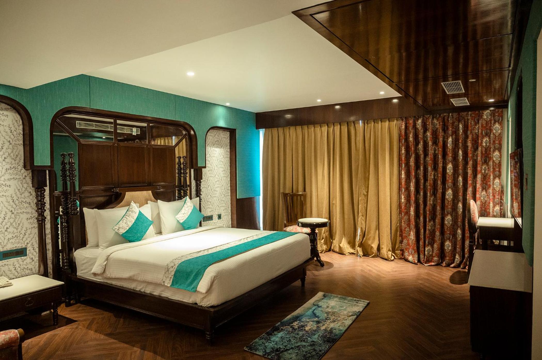 Suite - Photo 5