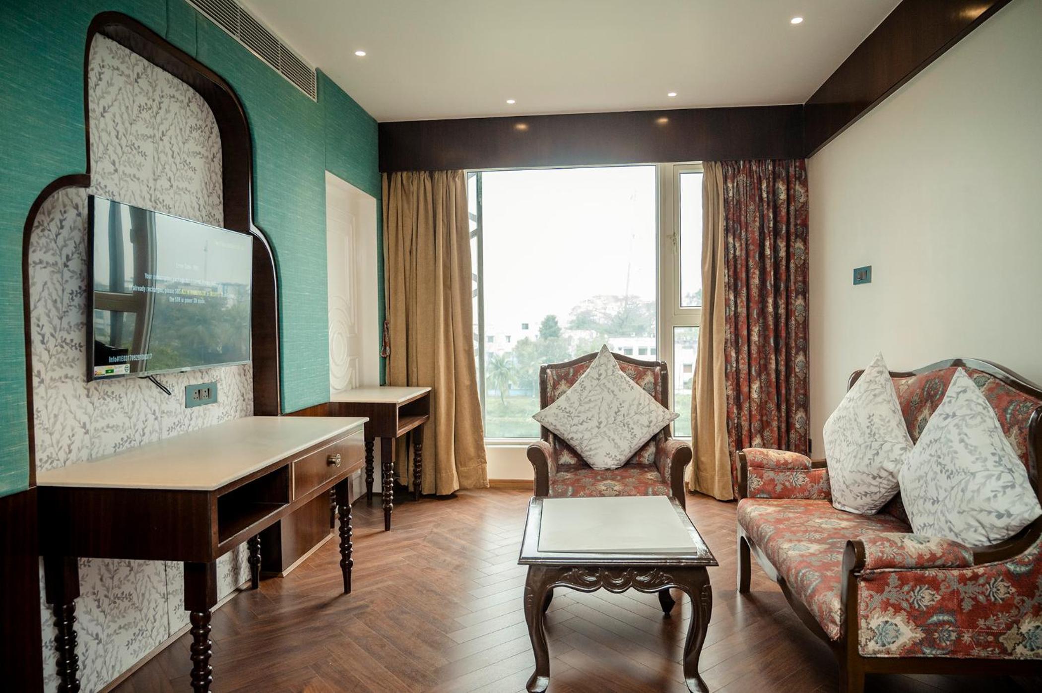 Suite - Photo 6