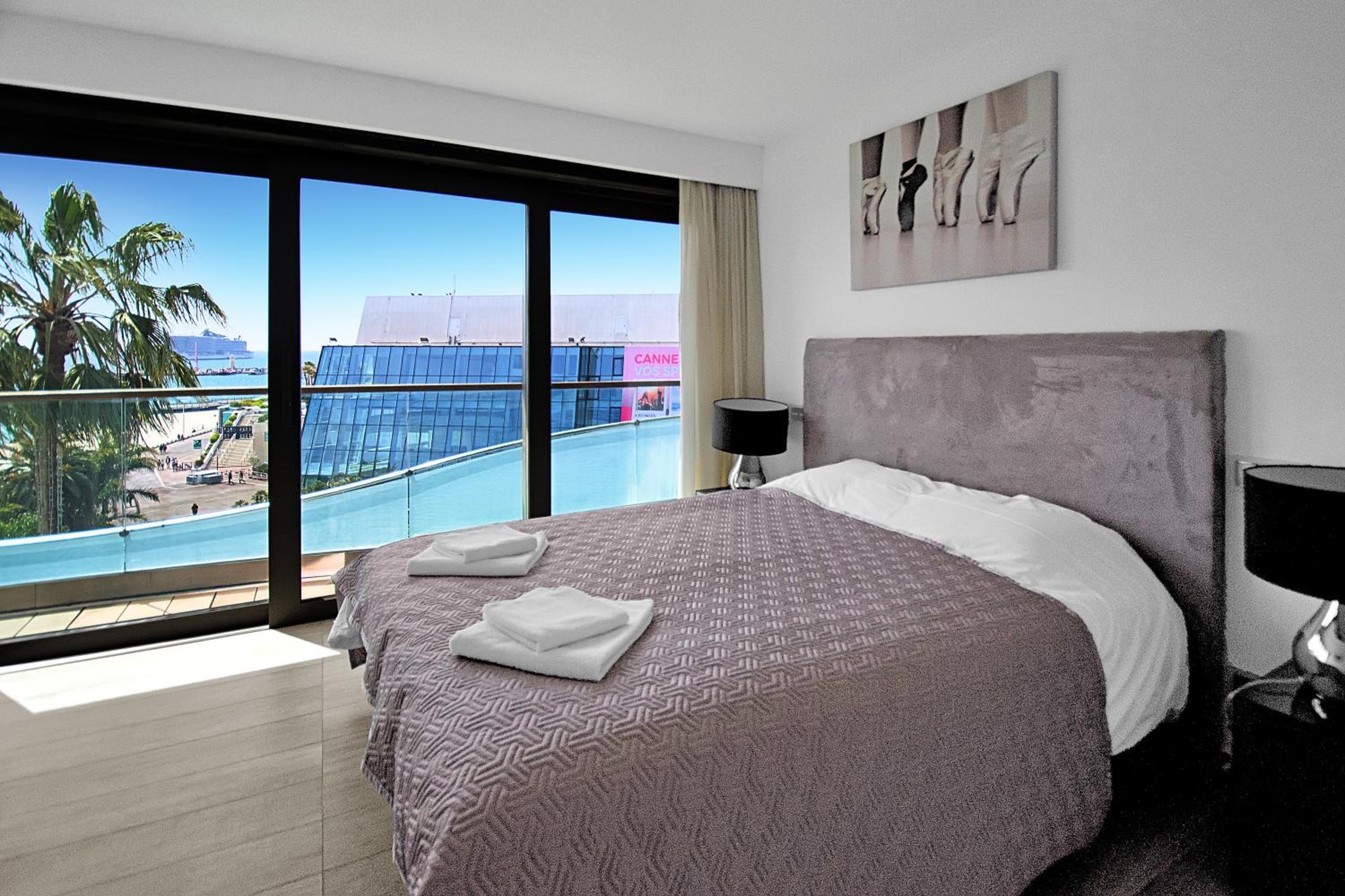 Apartment with Sea View 603