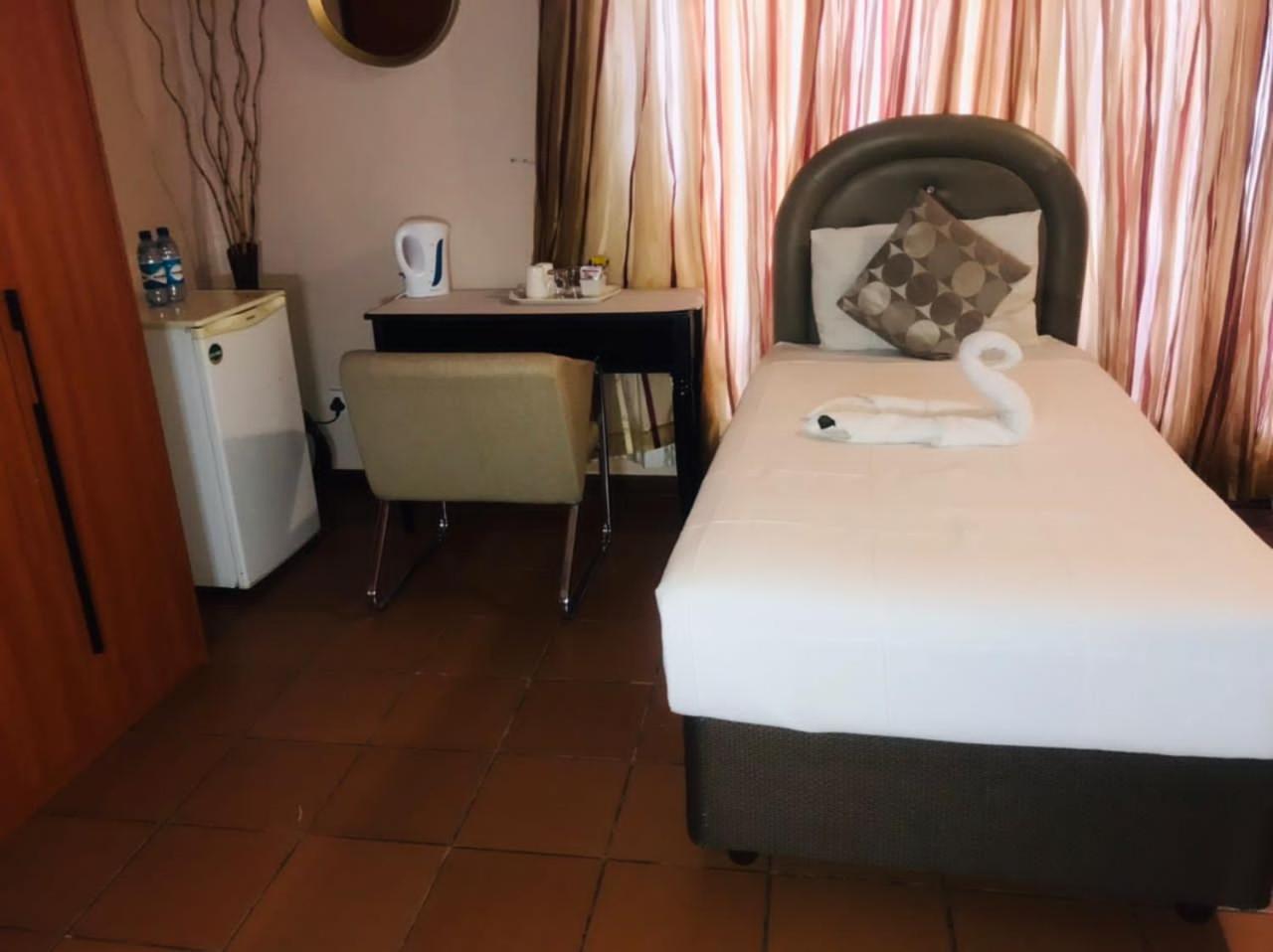 Deluxe Double Room photo 2