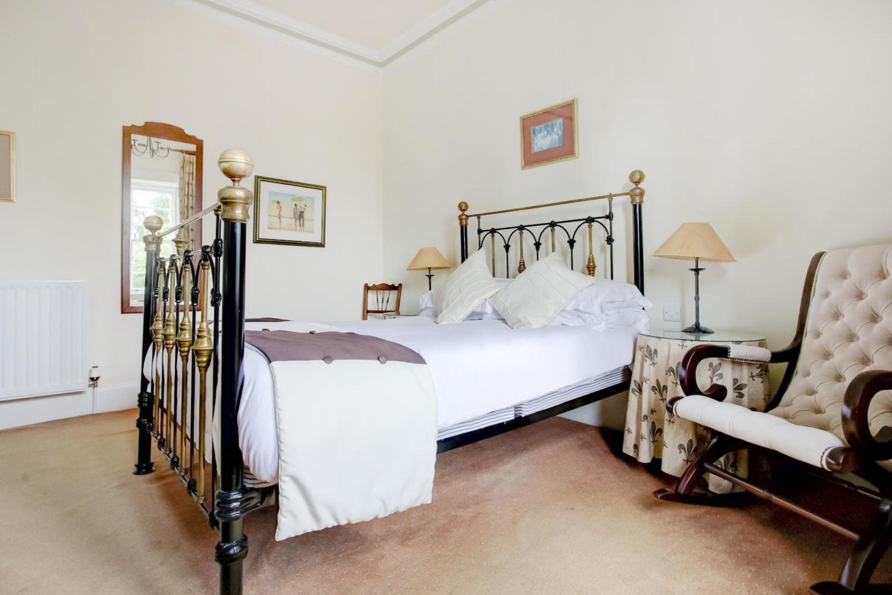 One-Bedroom Suite - Photo 1