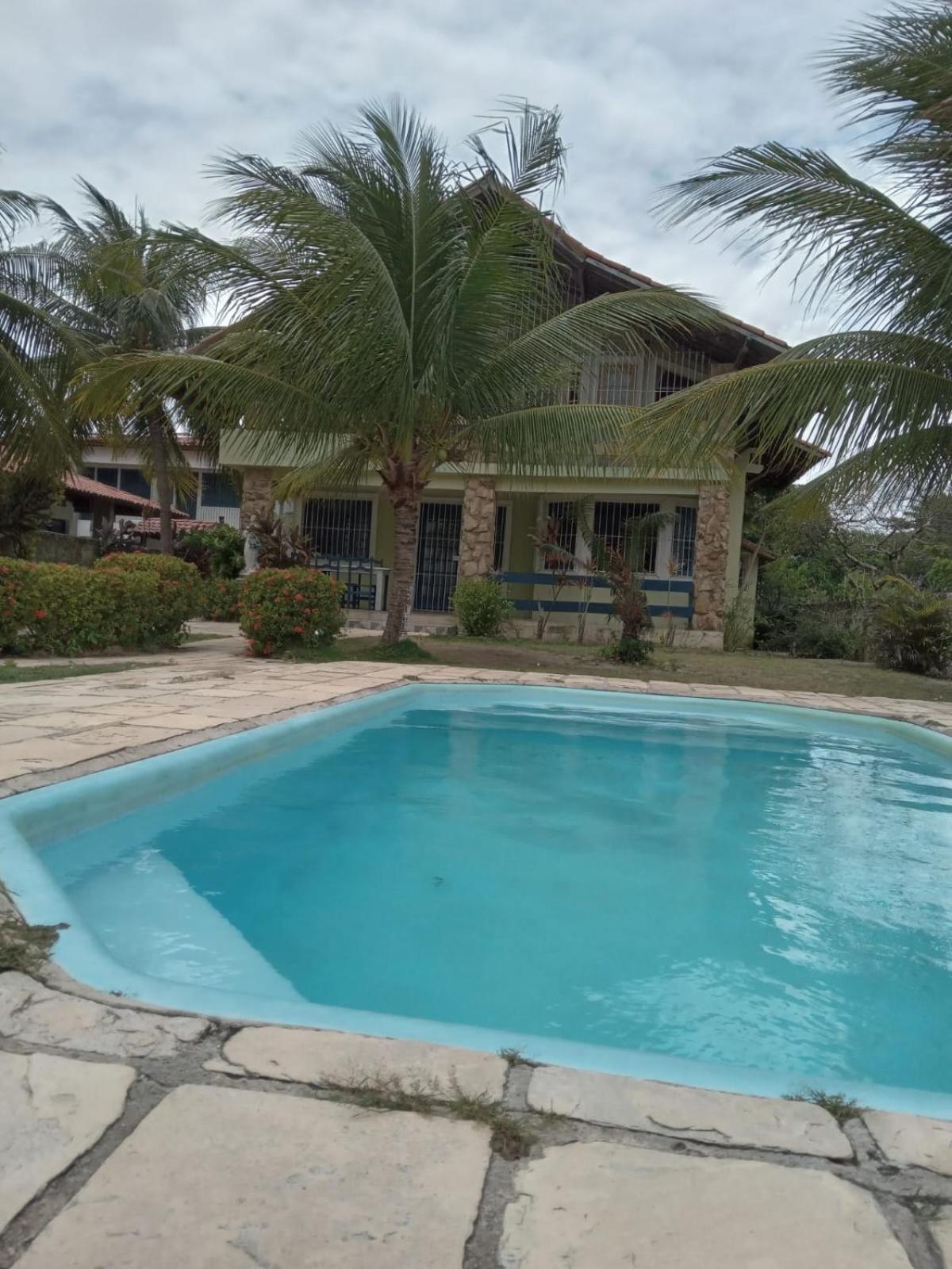 Five-Bedroom House photo 2