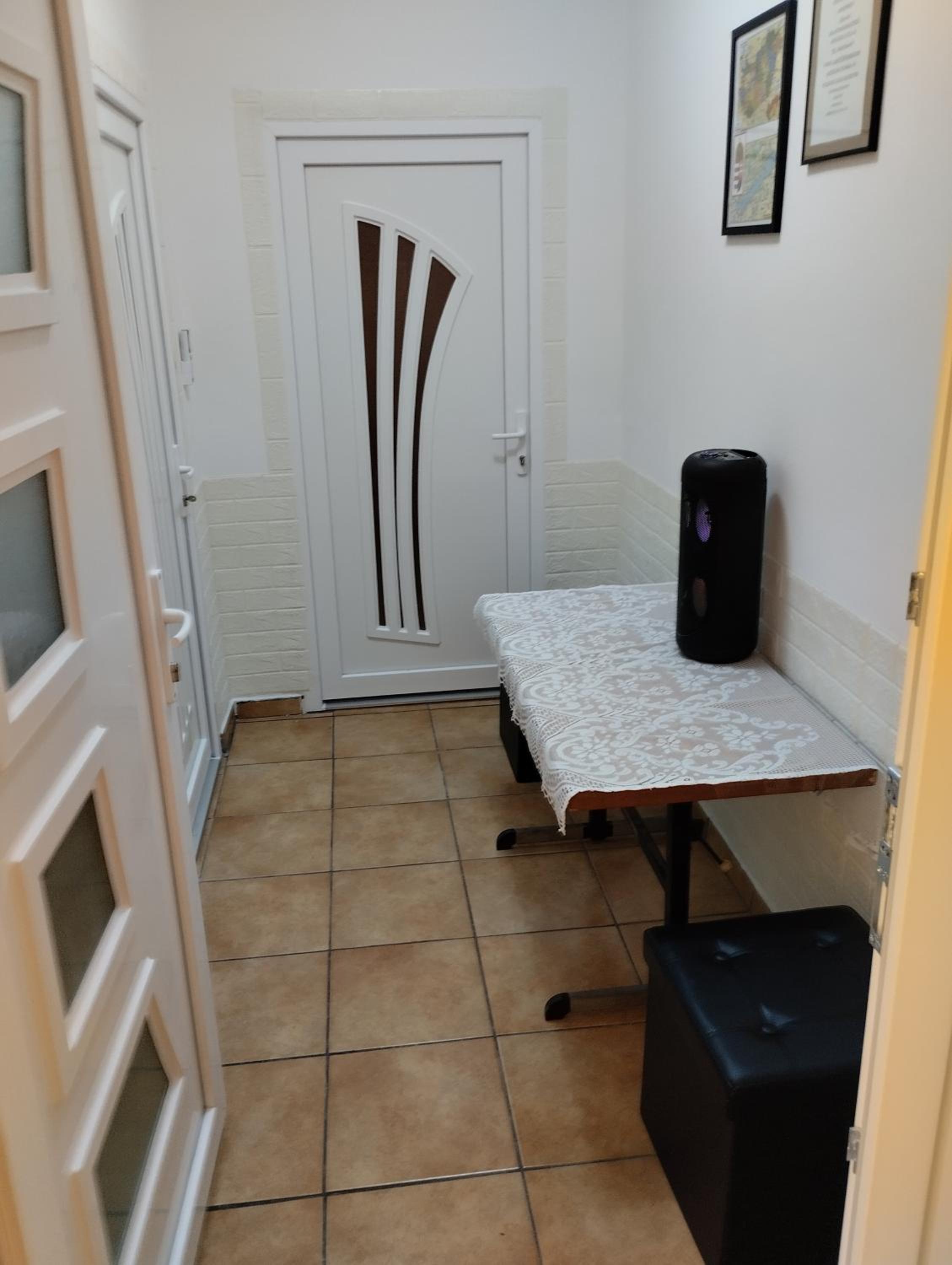 One-Bedroom House photo 3