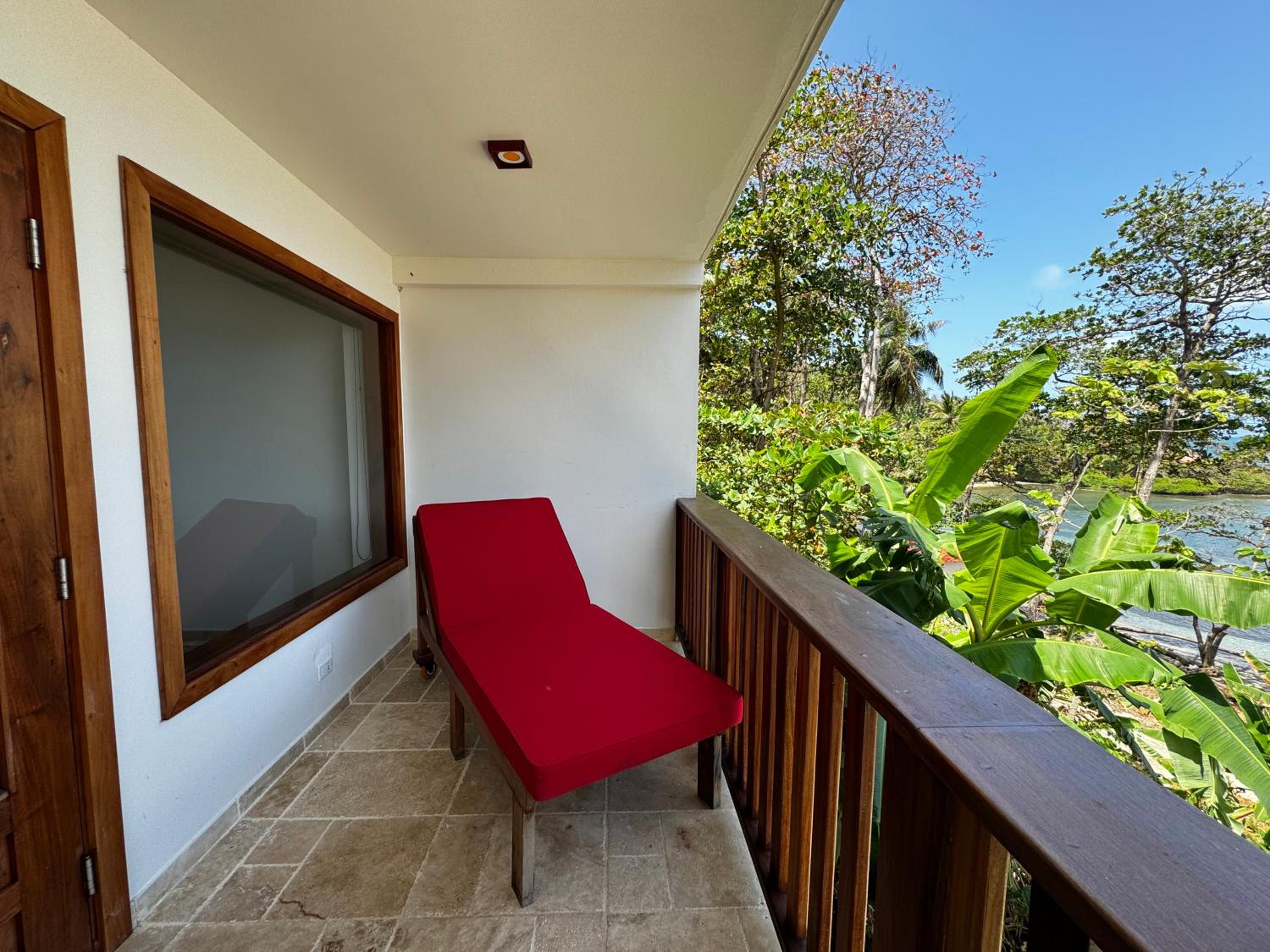 Deluxe Suite with Sea View