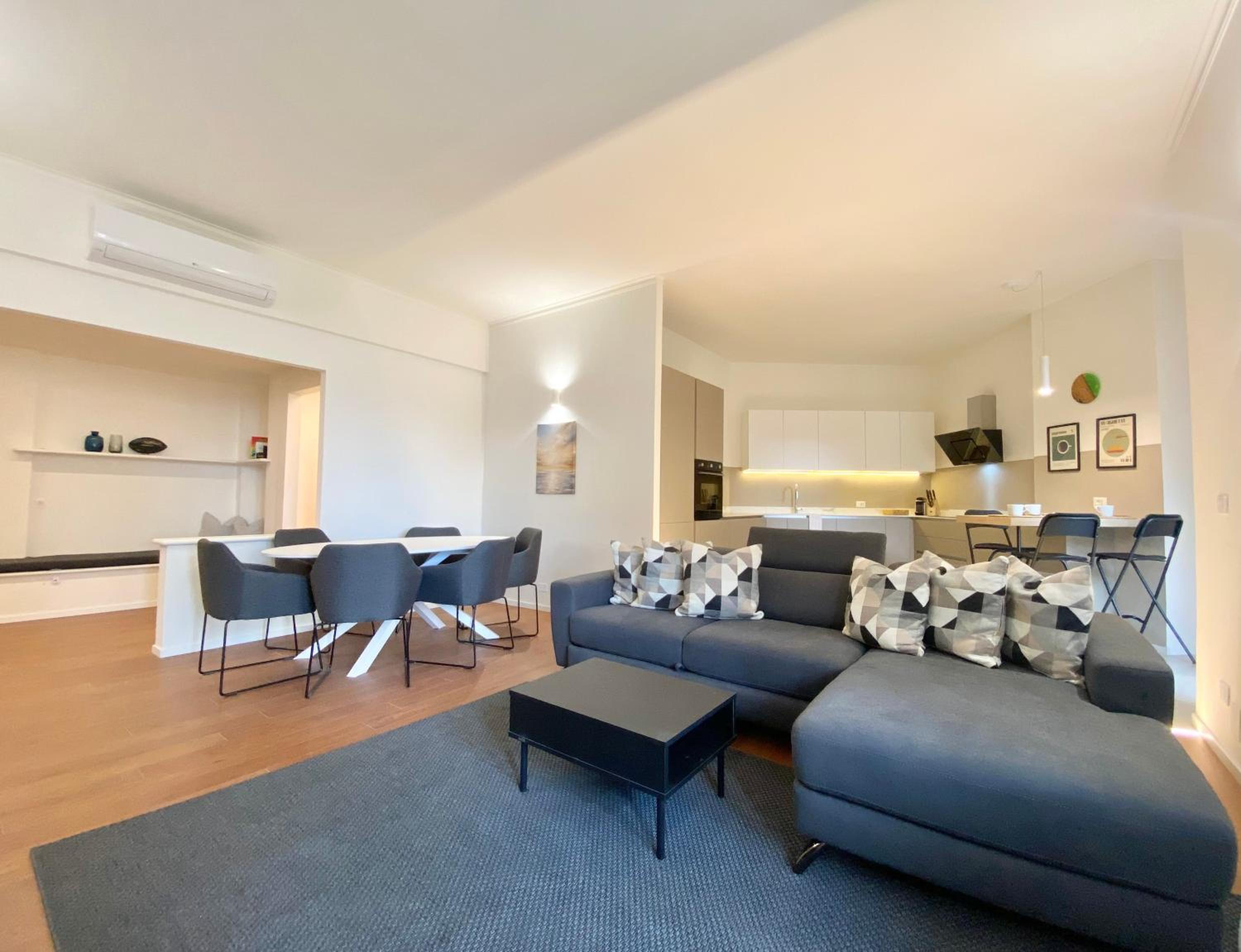 Three-Bedroom Apartment photo 1