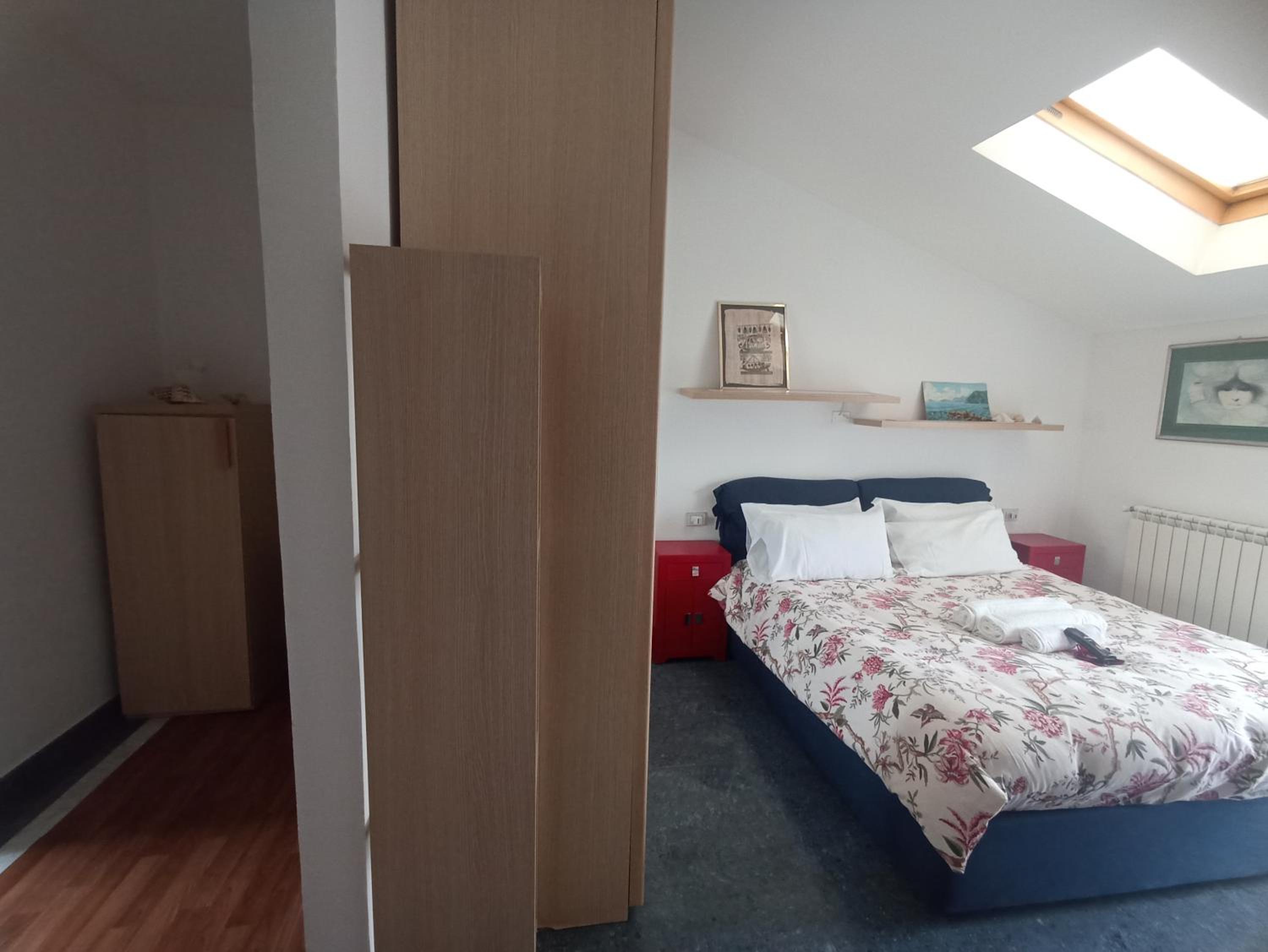Deluxe Double Room with Private Bathroom and Sea View photo 1