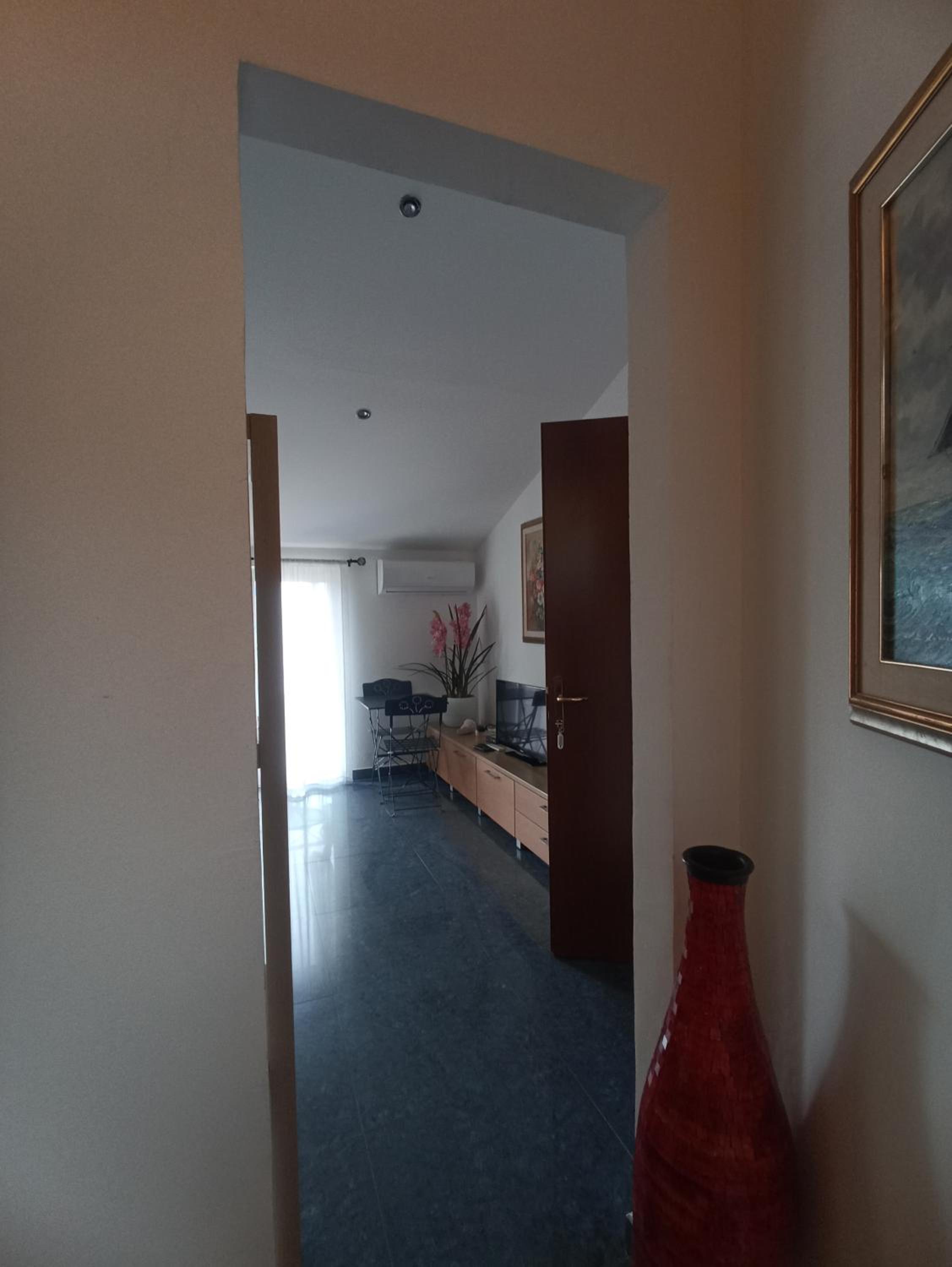 Deluxe Double Room with Private Bathroom and Sea View photo 3