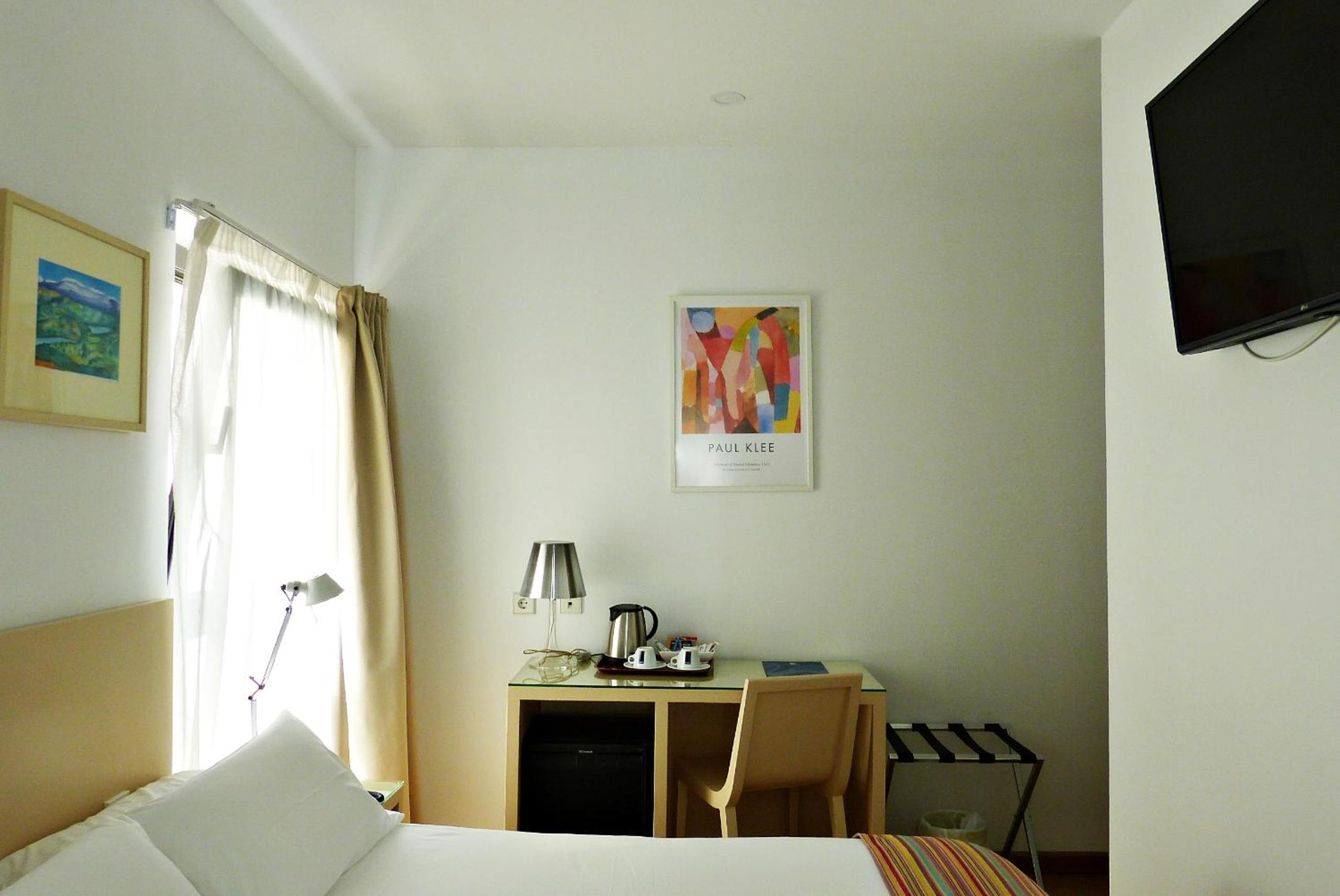 Economy Double or Twin Room - Photo 7