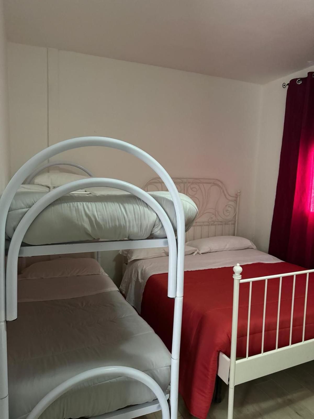 Two-Bedroom House (8 Adults)