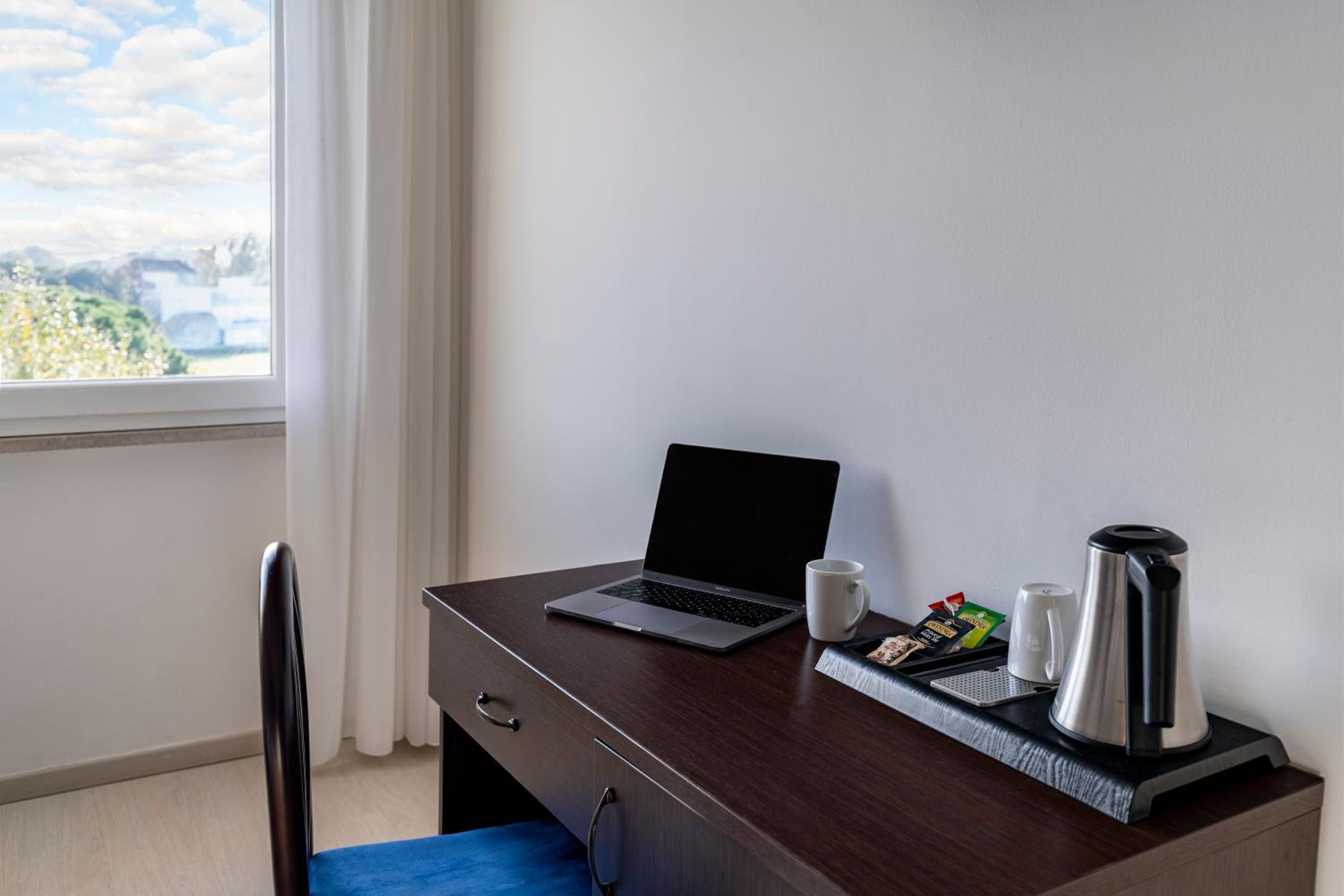 Superior Double or Twin Room - Photo 8