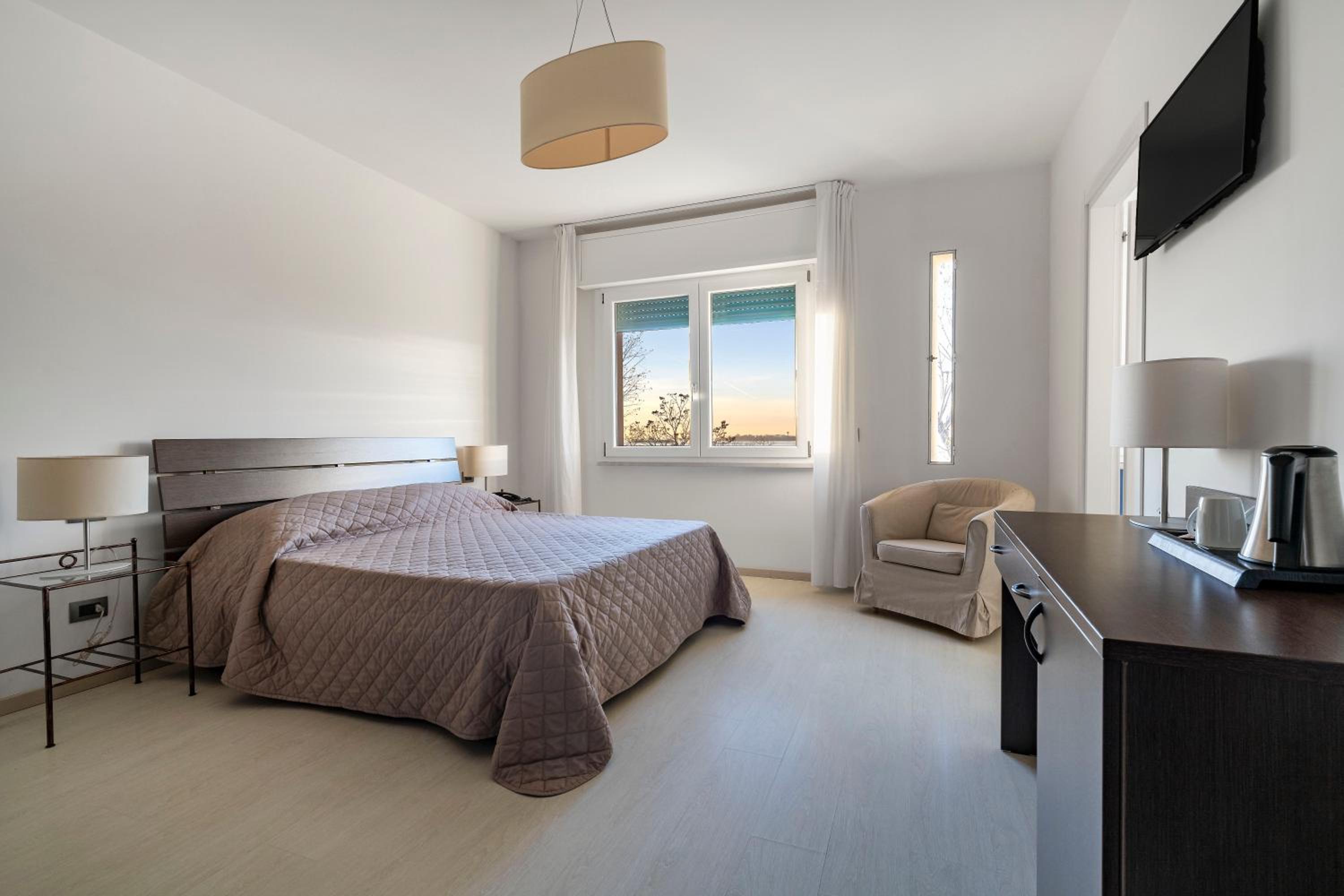Superior Double or Twin Room - Photo 1