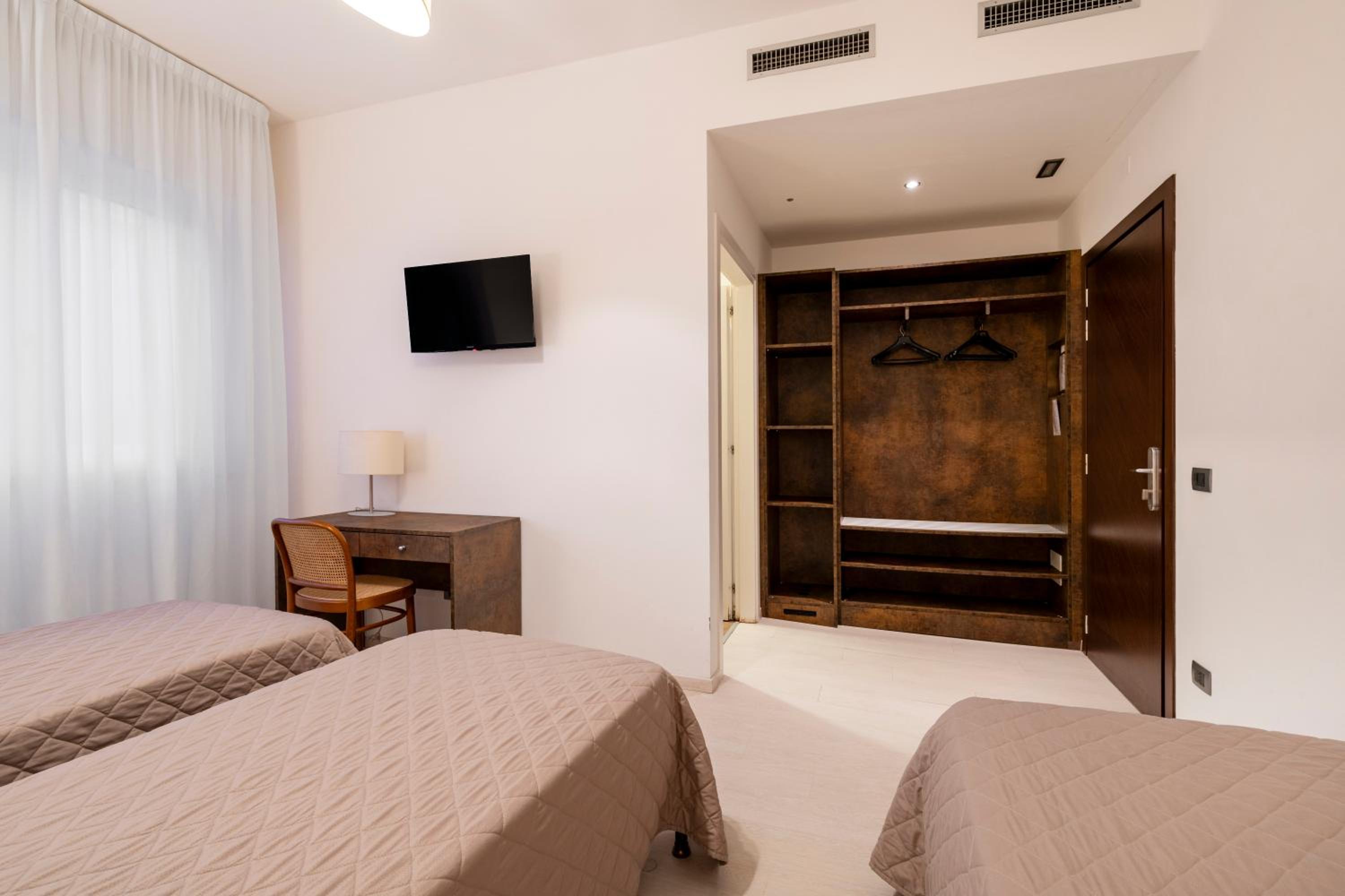 Triple Room - Photo 3