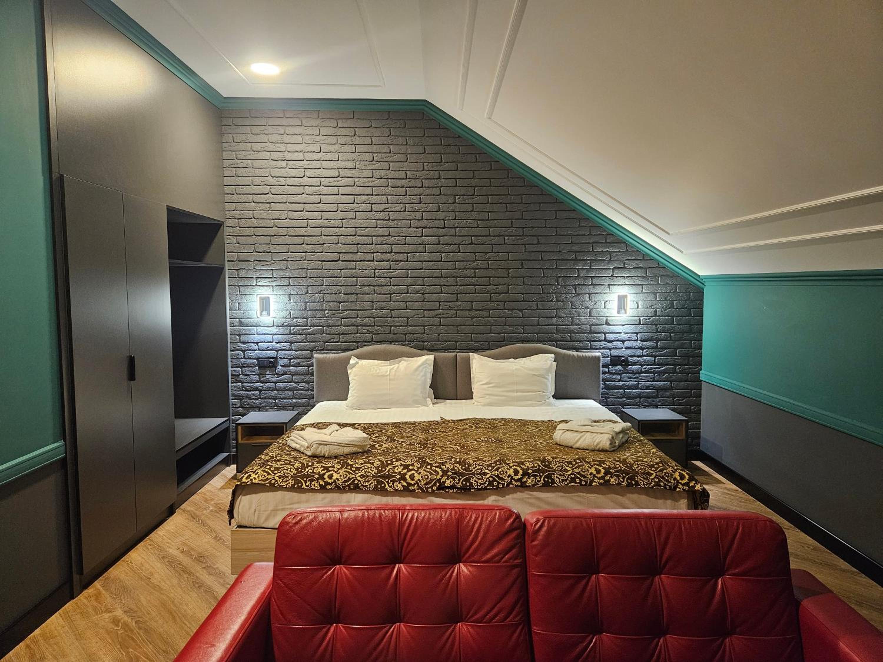 Executive Suite photo 2