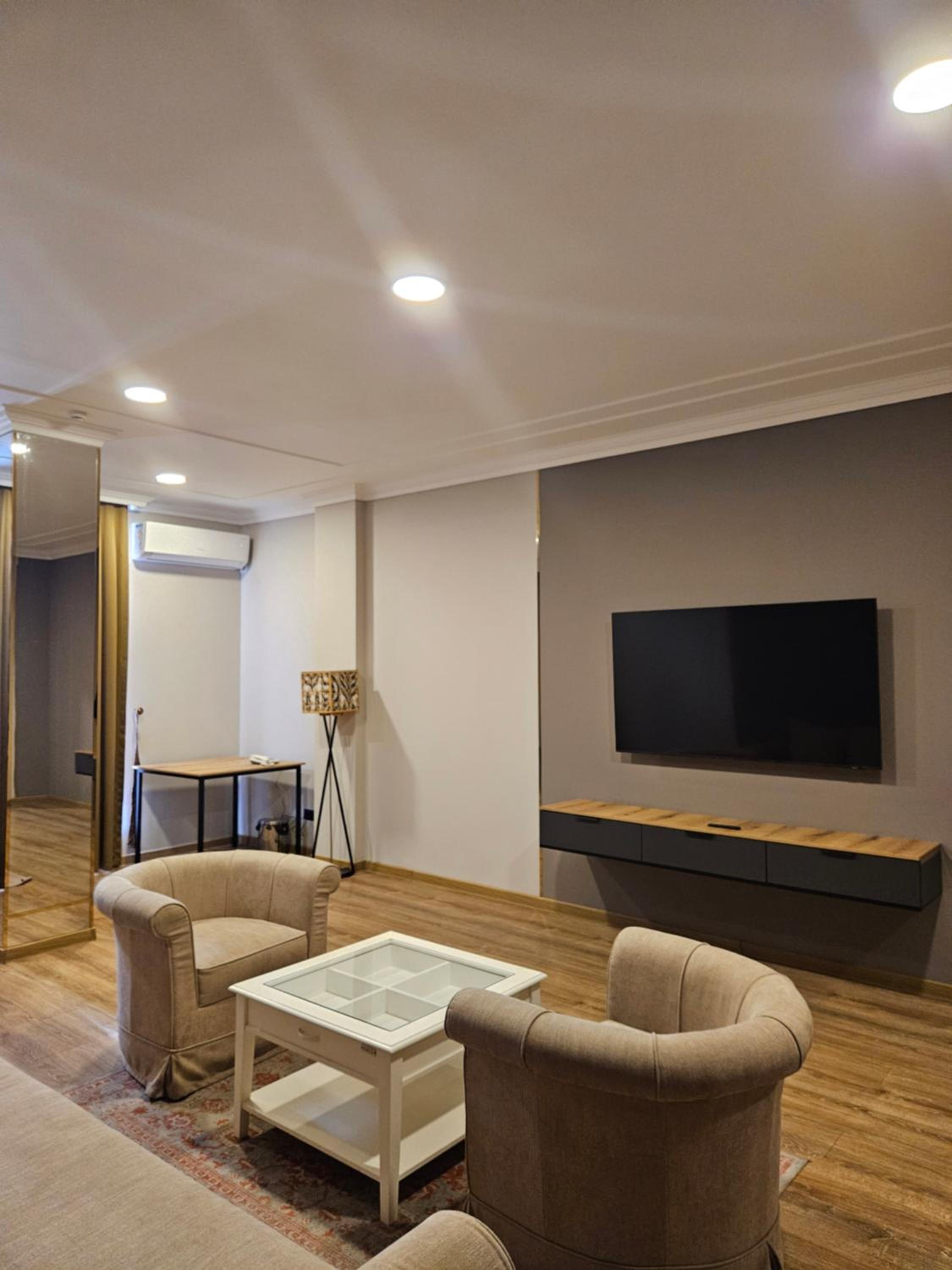 Suite photo 1