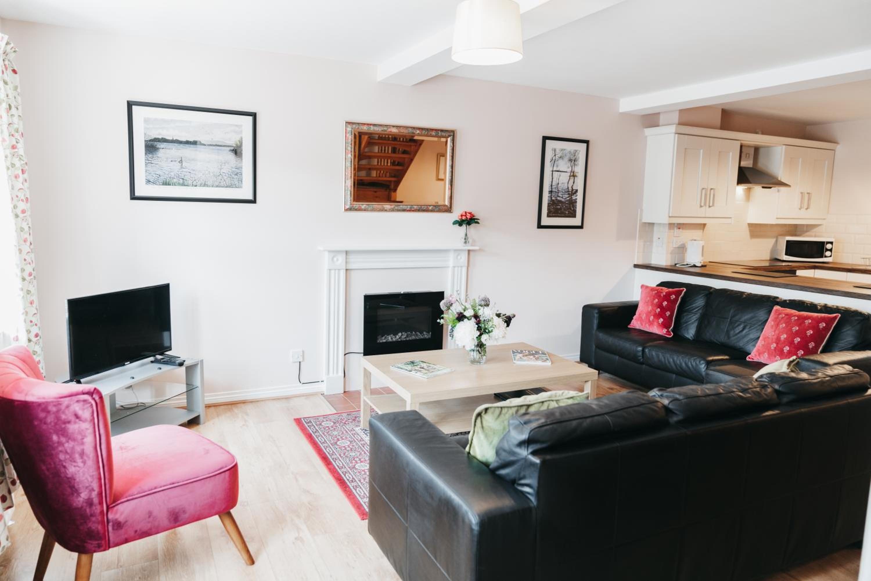 Three-Bedroom House photo 1