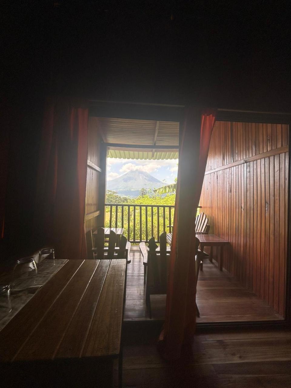 Triple Bungalow with Volcano View photo 2