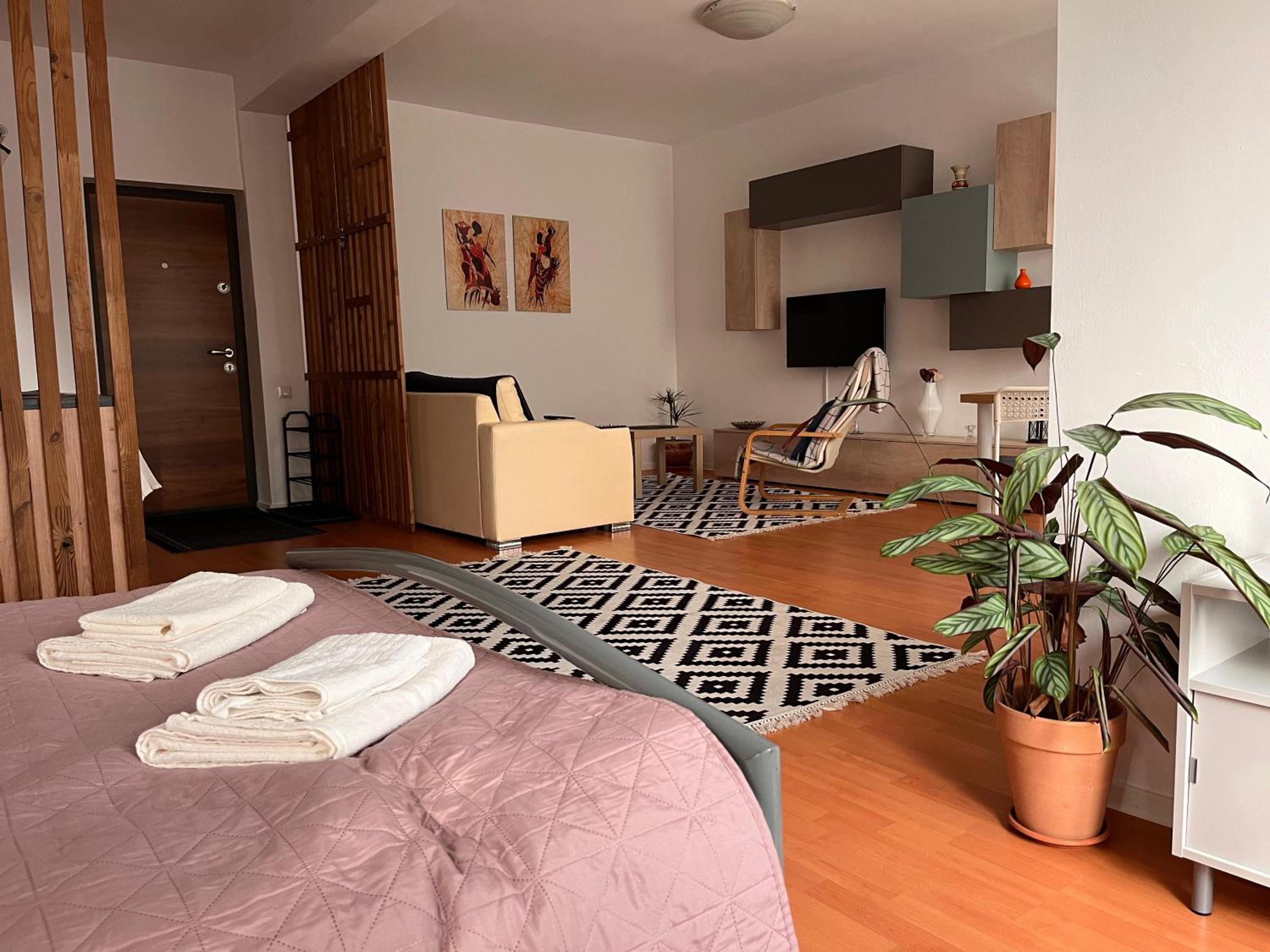 One-Bedroom Apartment