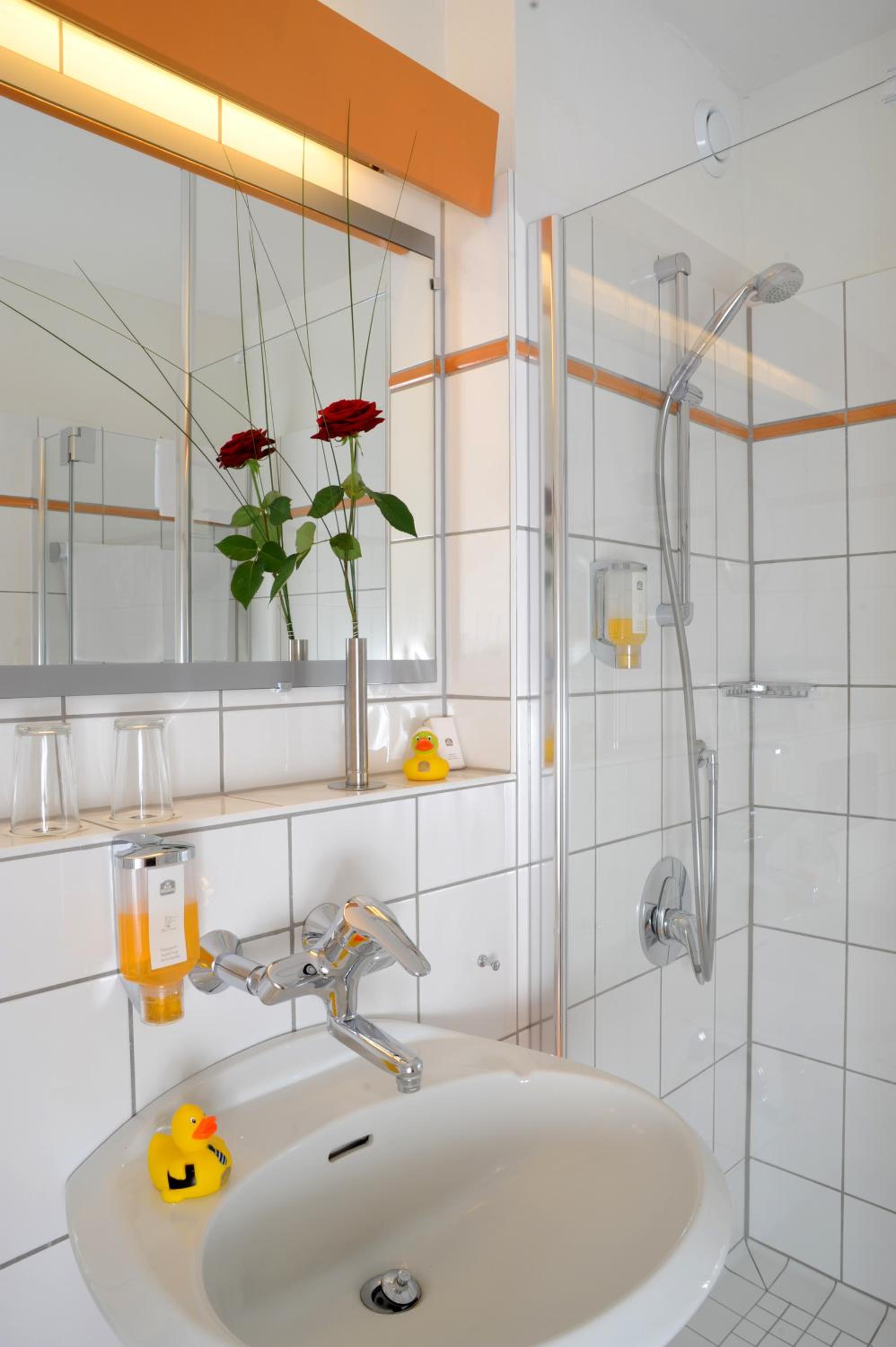 Double Room - Photo 6