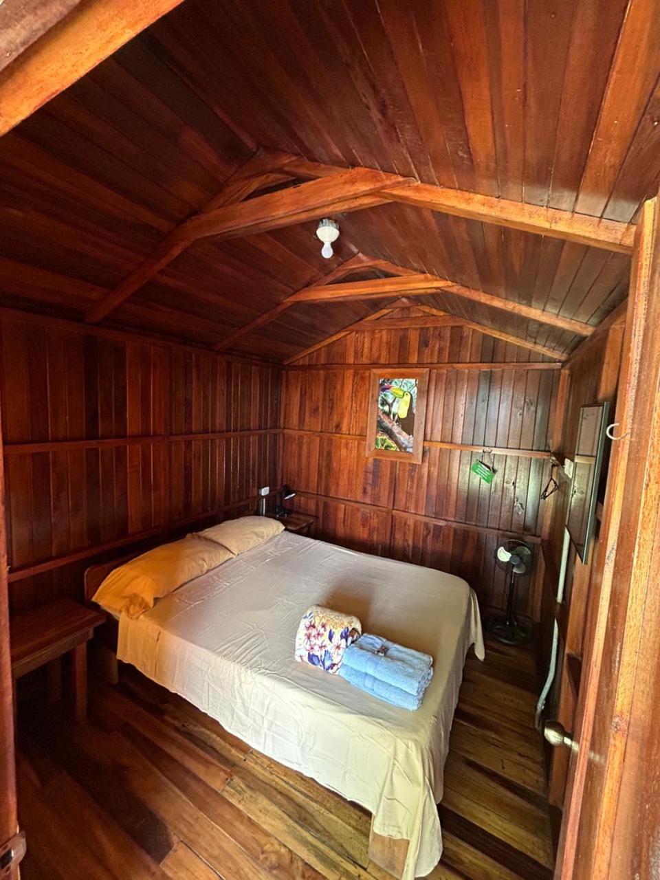 Standard Double Room with Shared Bathroom photo 2