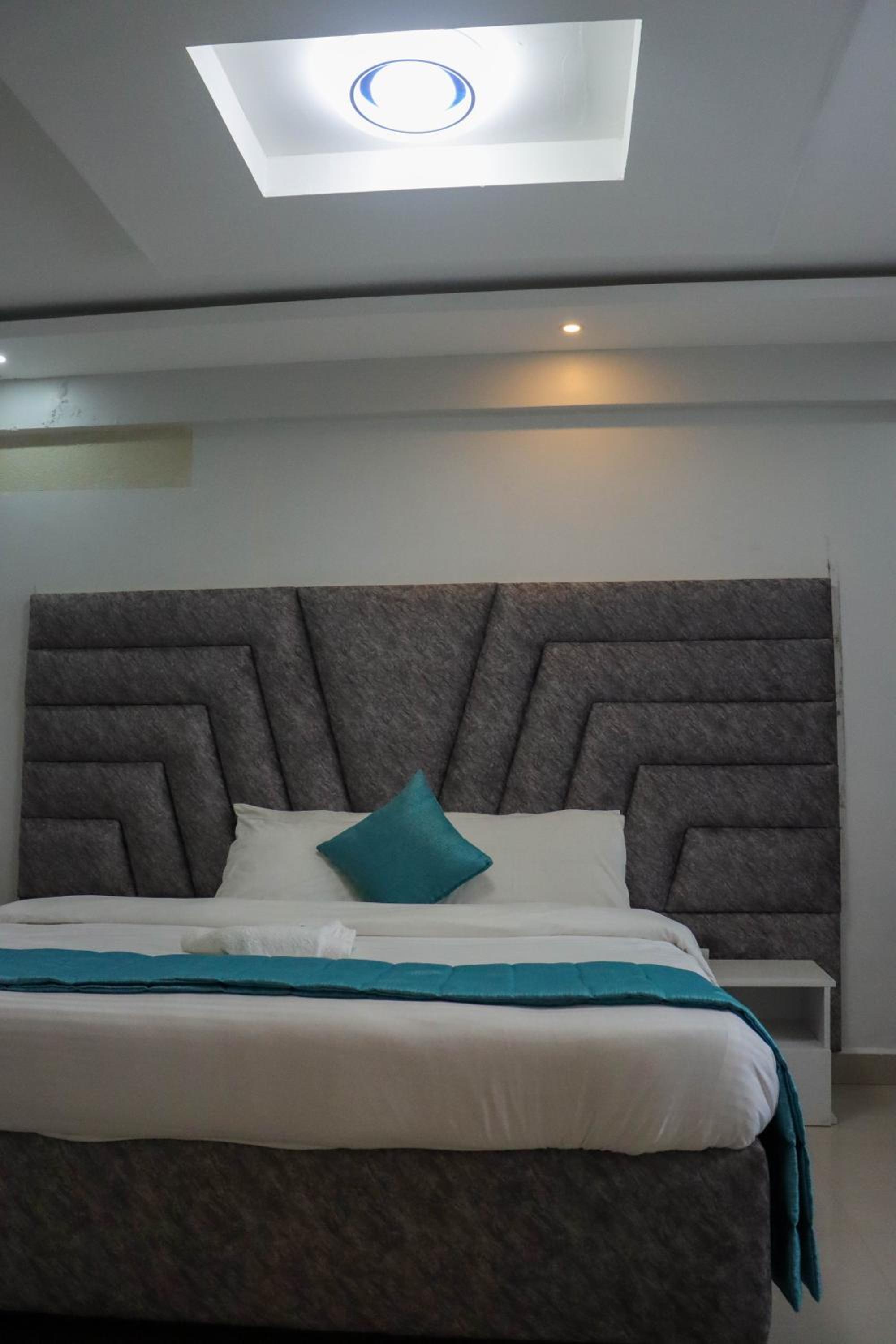 Executive Suite photo 3