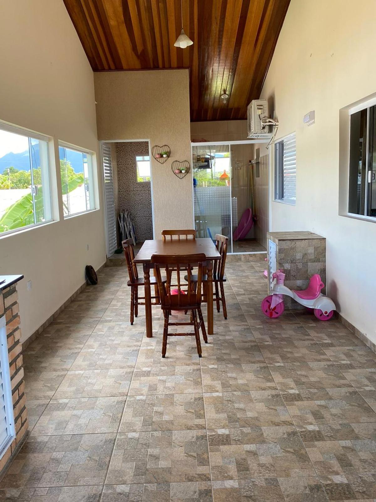 One-Bedroom House photo 2