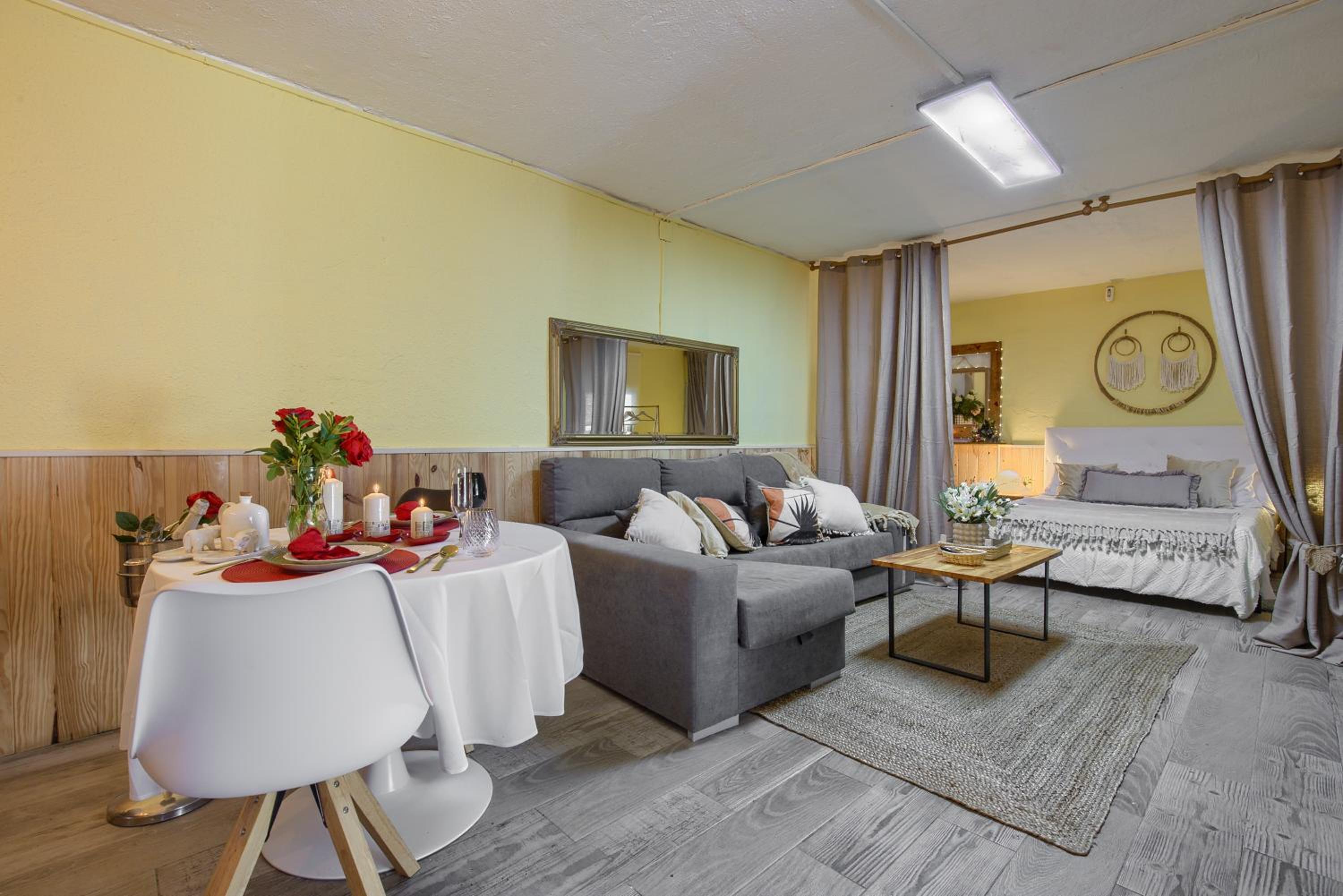 One-Bedroom House photo 3