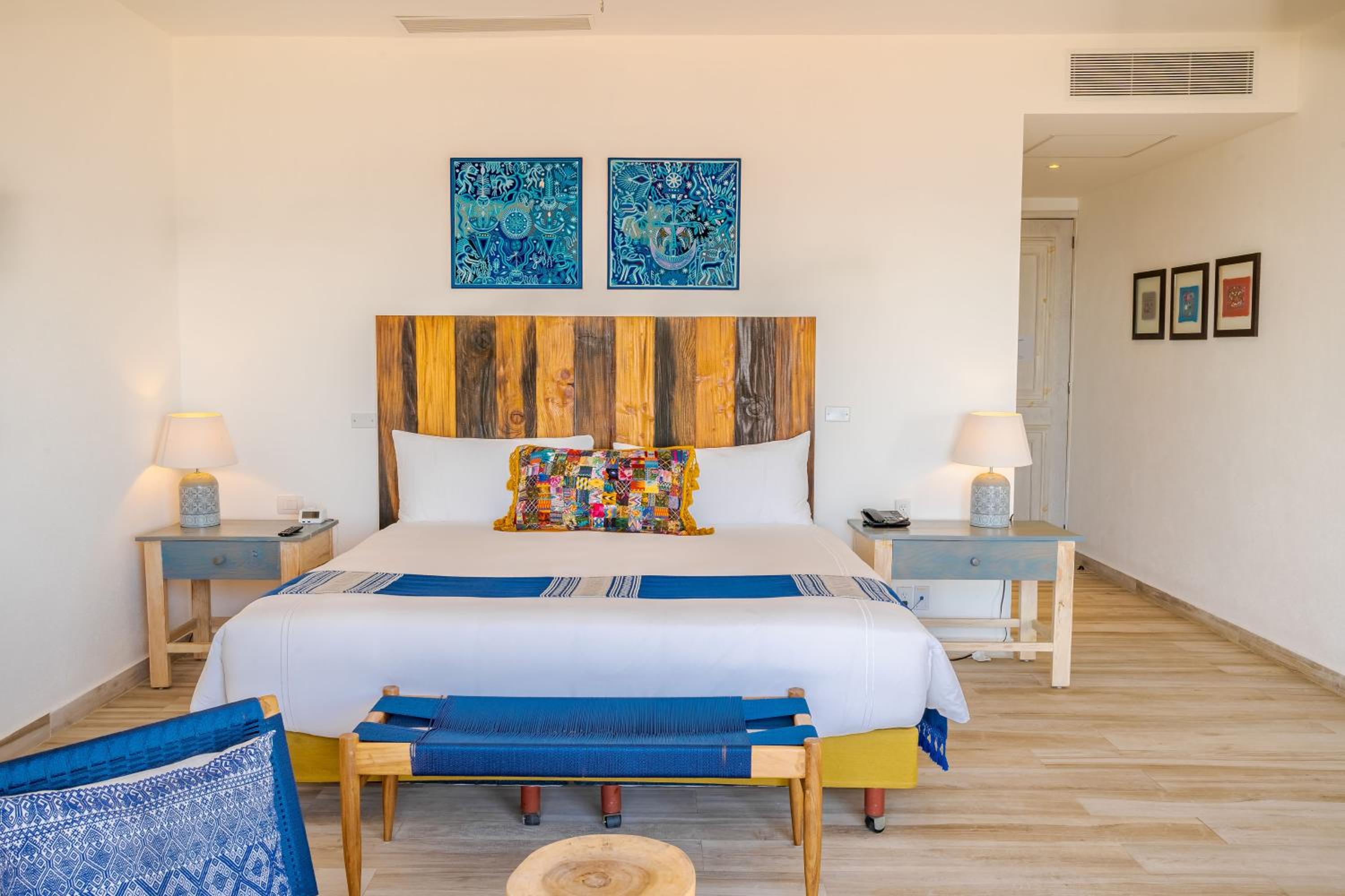 One Bedroom Ocean Balcony