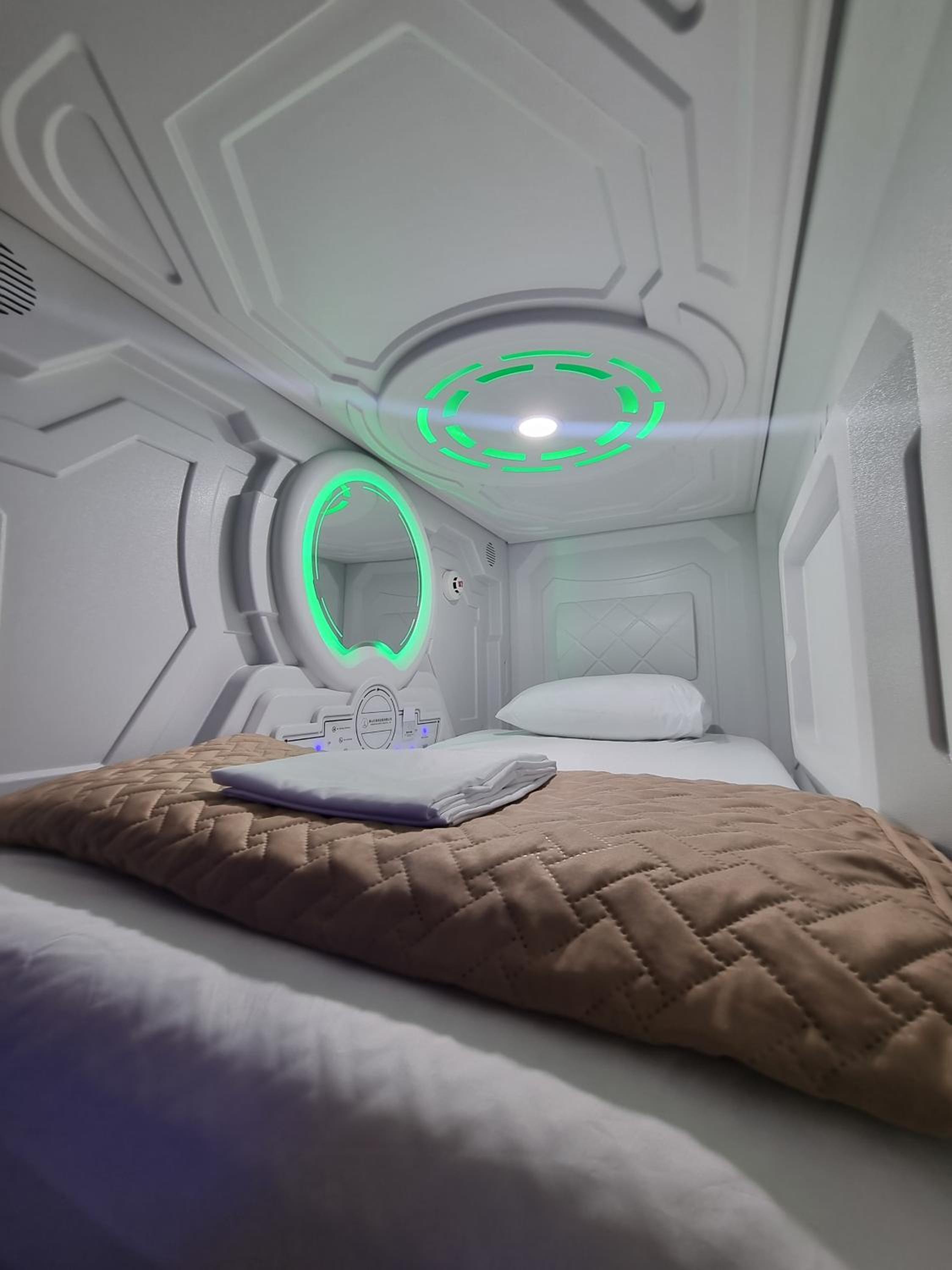 Single Bed in Dormitory Room photo 1