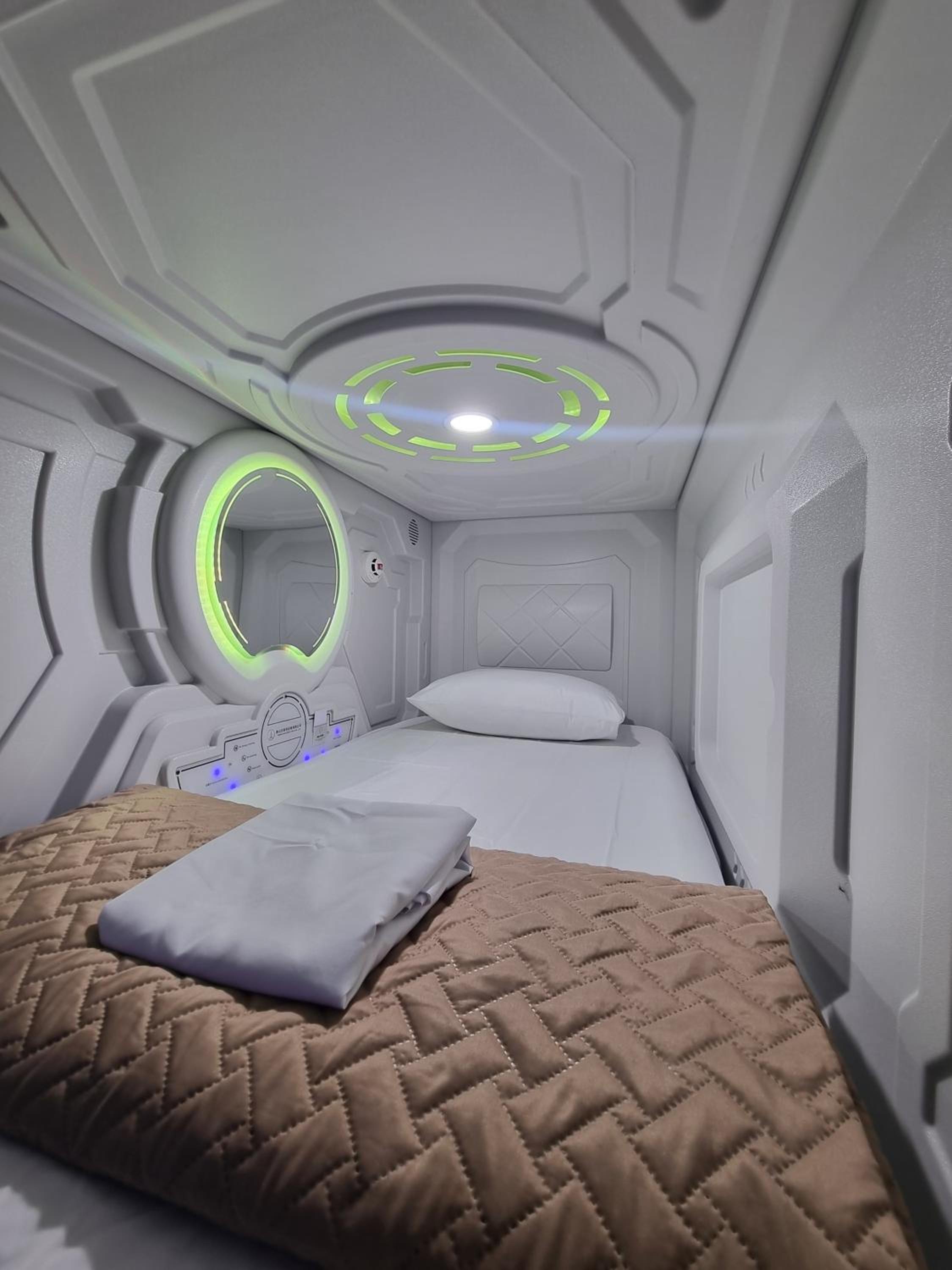Single Bed in Dormitory Room photo 2