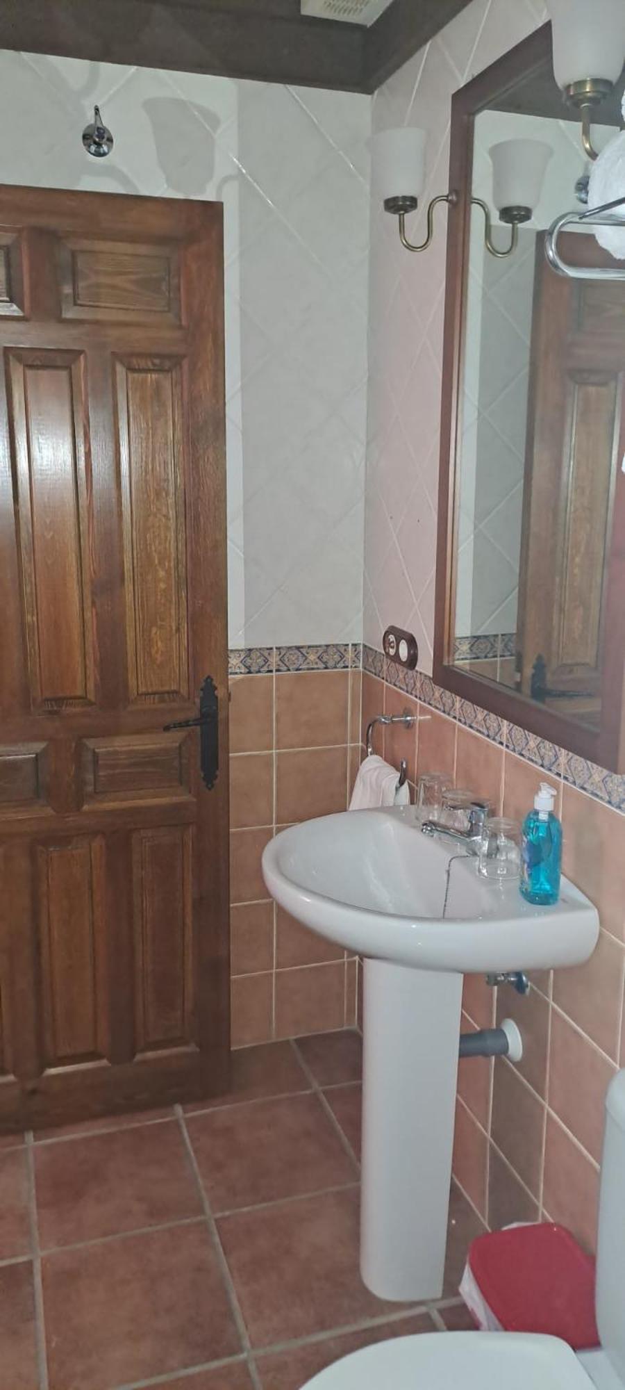 Triple Room with Private Bathroom photo 2