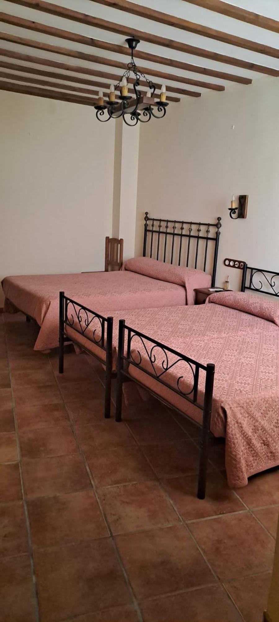 Triple Room with Private Bathroom photo 3