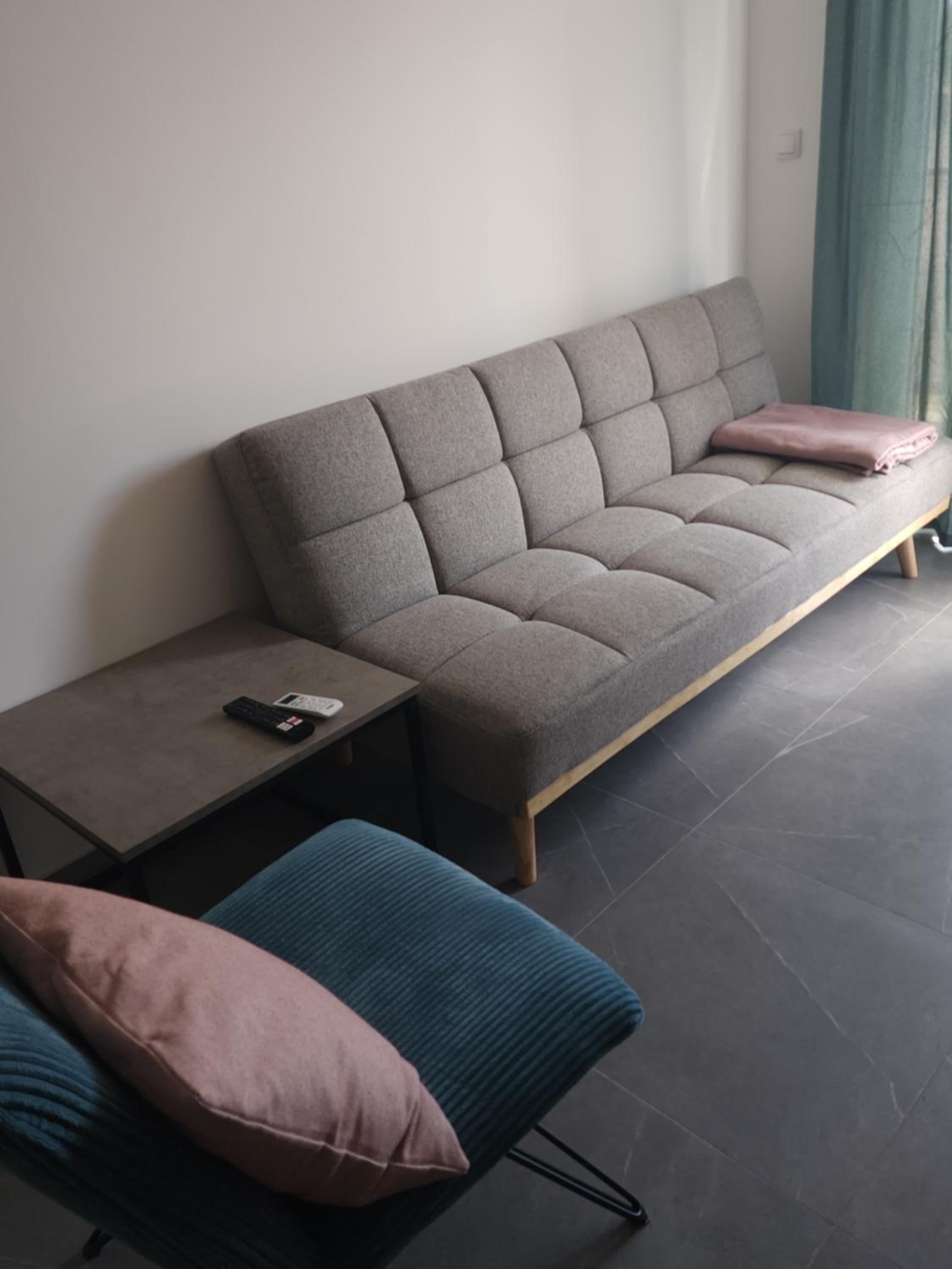 One-Bedroom Apartment photo 2