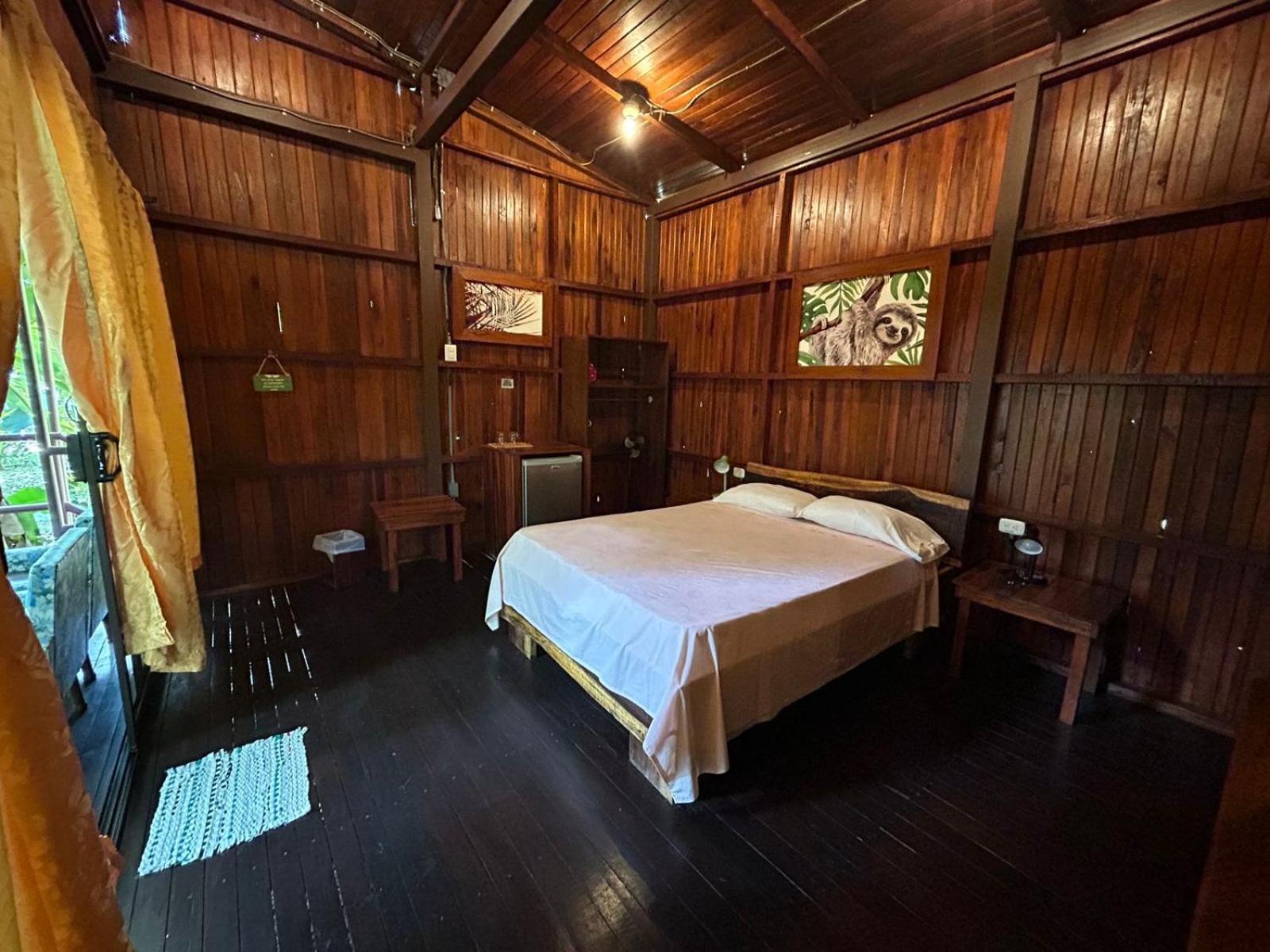 Bungalow with Forest View photo 2