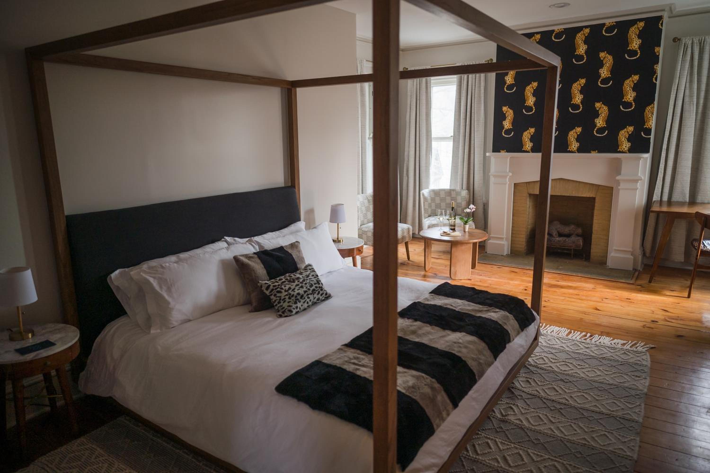 King Room with Garden View - Photo 2