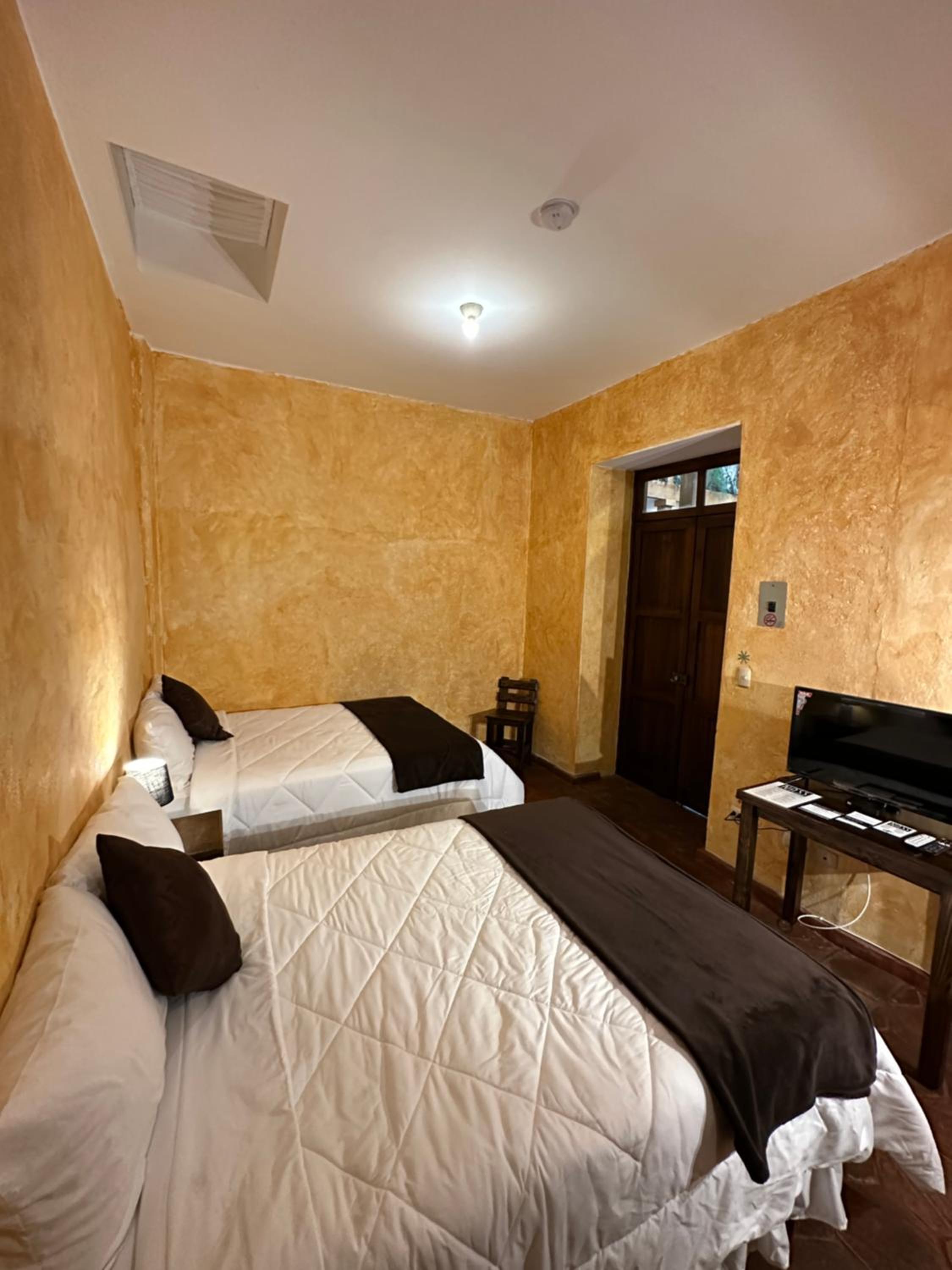 Superior Double Room with Two Double Beds photo 2