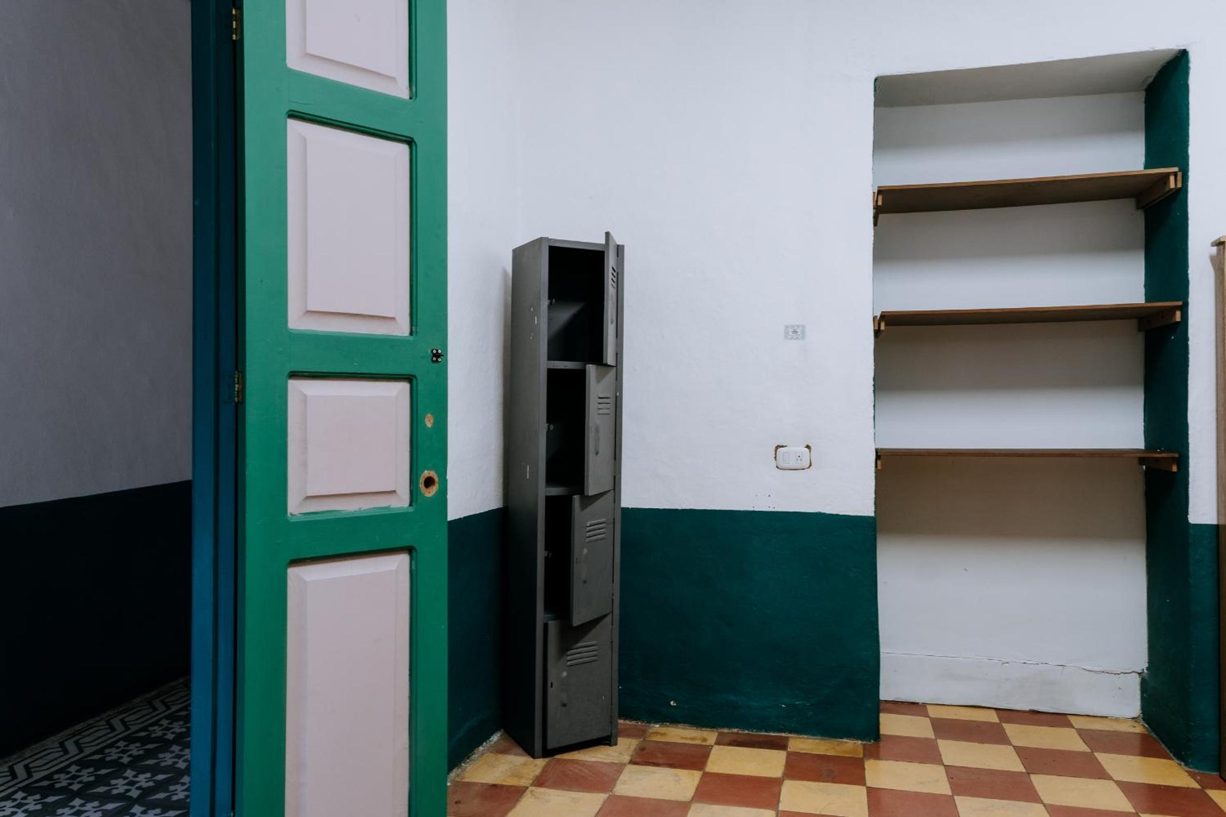 Single Bed in Mixed Dormitory Room photo 2
