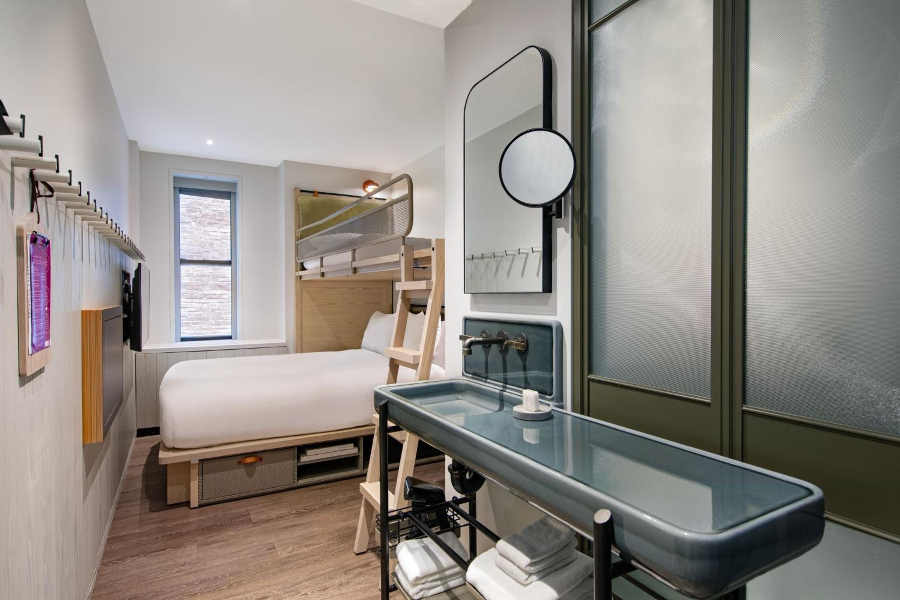 Room with One Set of Bunk Beds