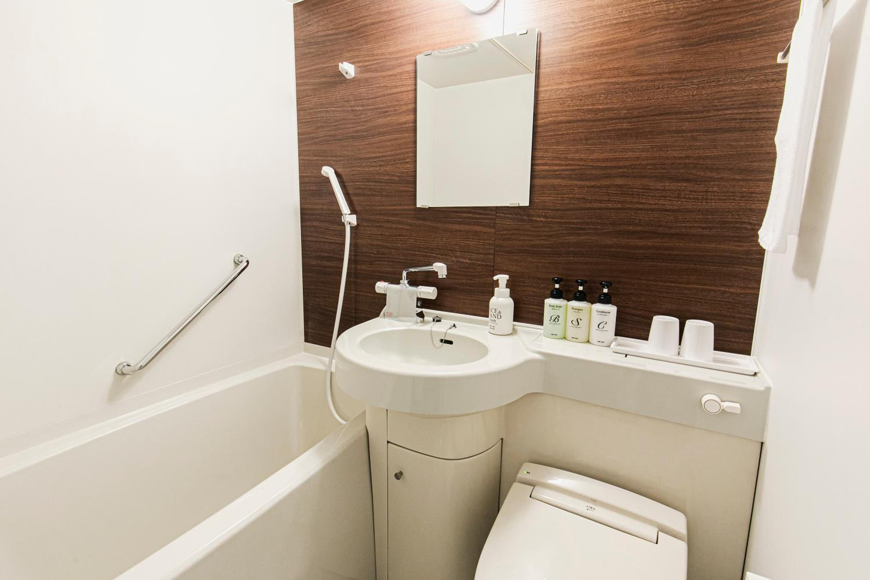 Double Room with Bathroom - Non-Smoking  - Photo 3