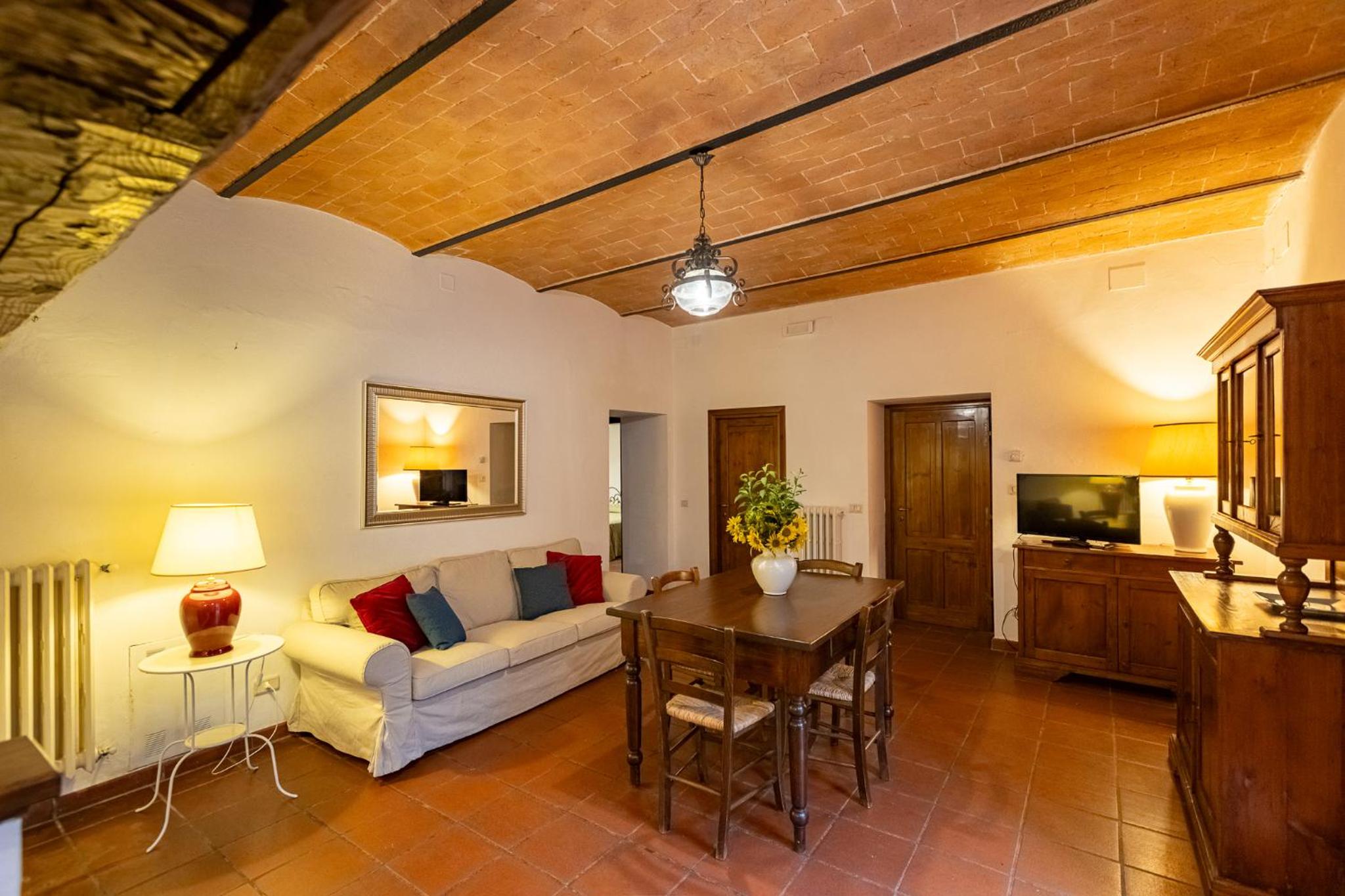 Appartamento con 2 Camere da Letto e Vista Giardino