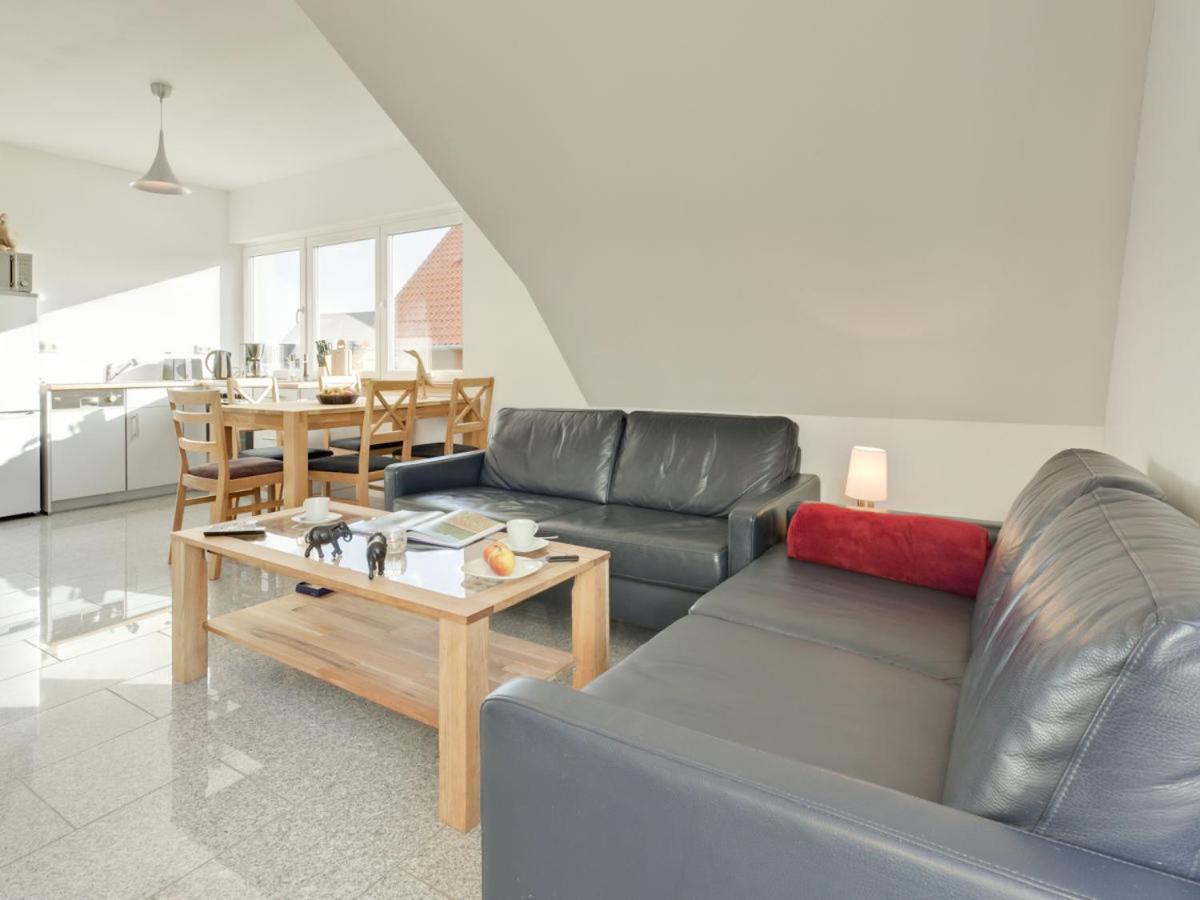 Apartment with Balcony photo 1