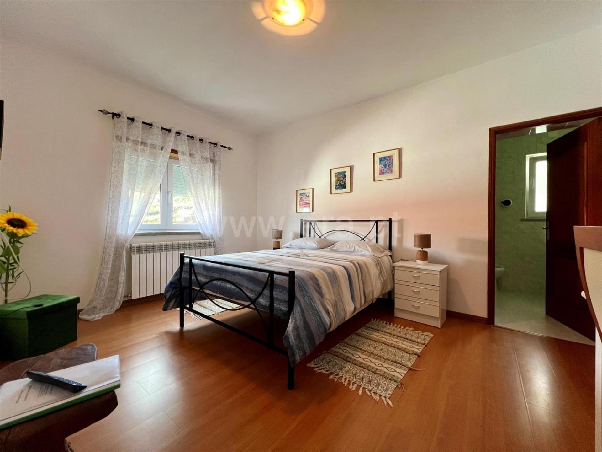 One-Bedroom Apartment - Photo 3