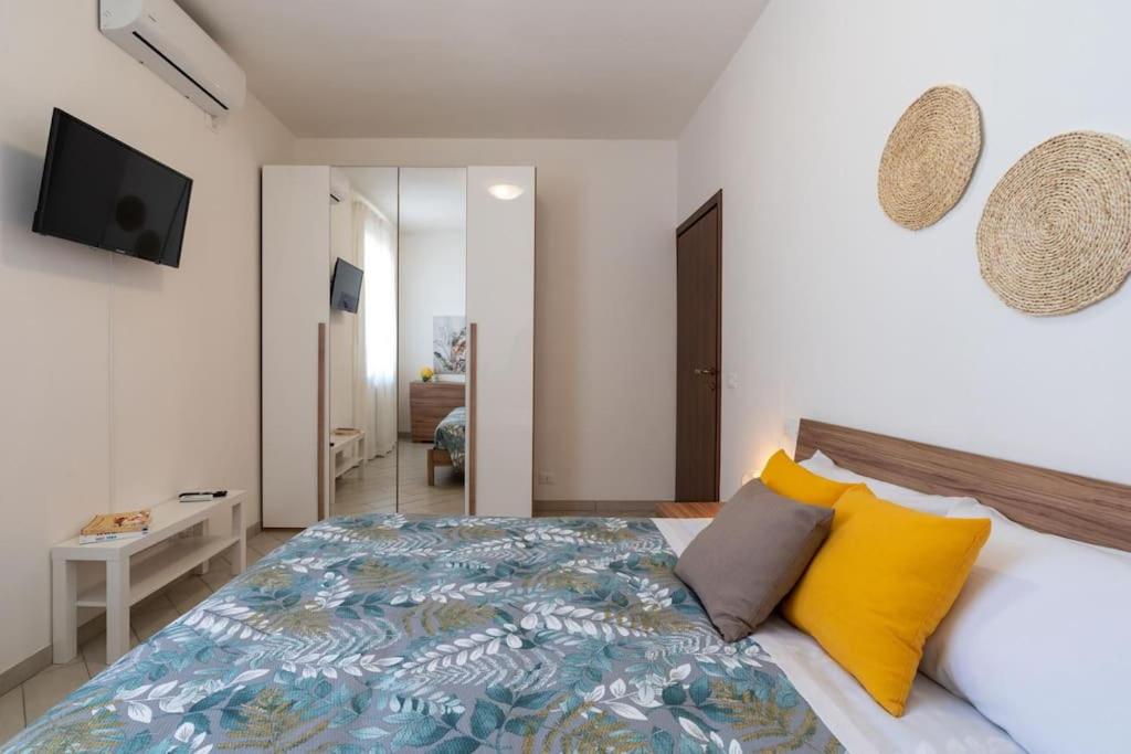 Two-Bedroom House photo 3