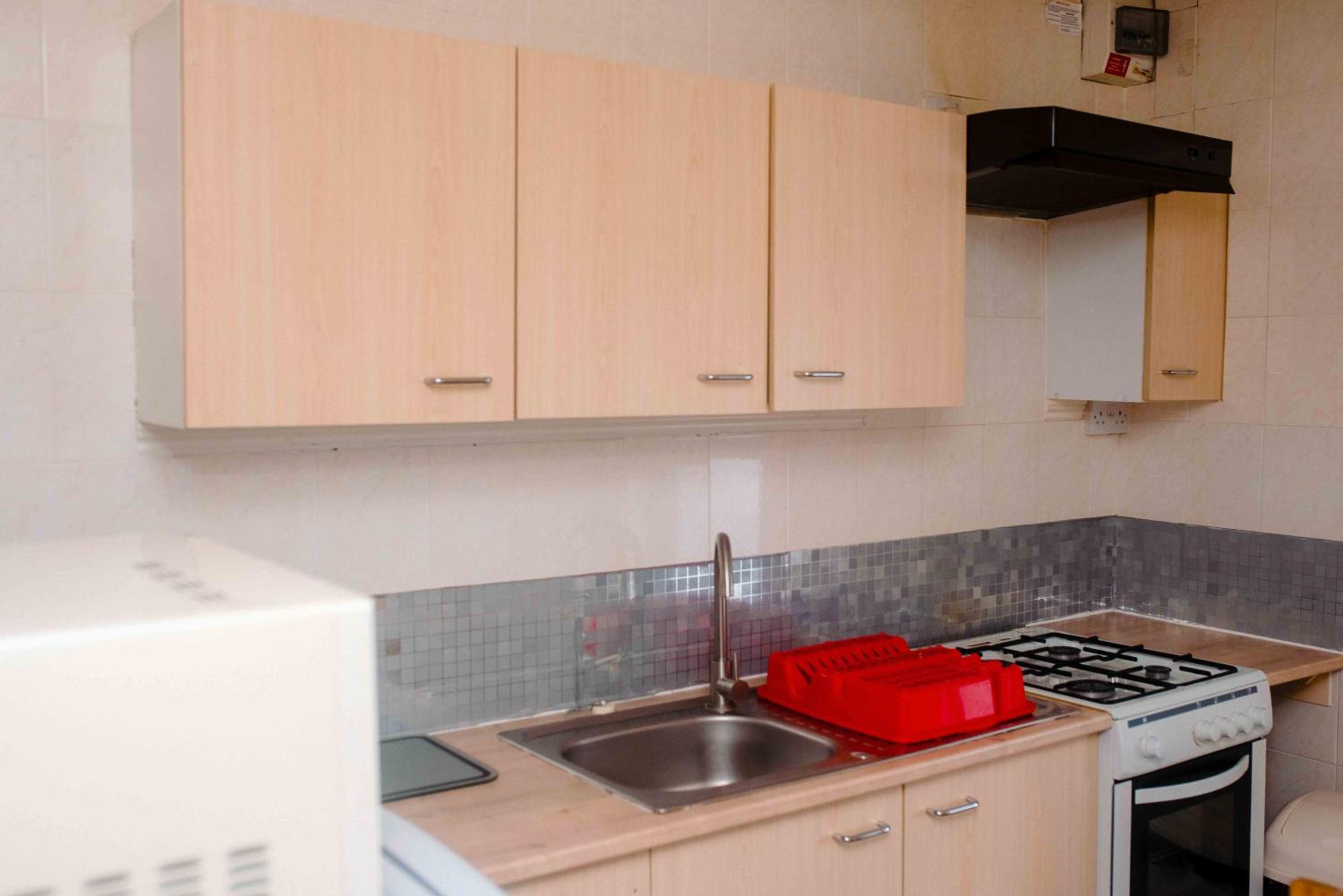 Apartment with Balcony - Photo 8