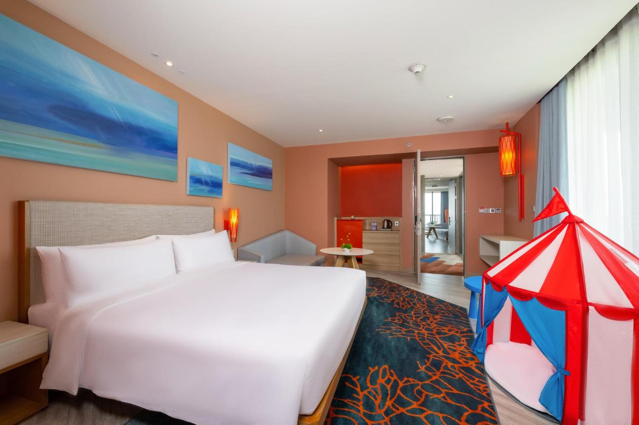 Three-Bedroom Suite with Ocean View - Kids Theme