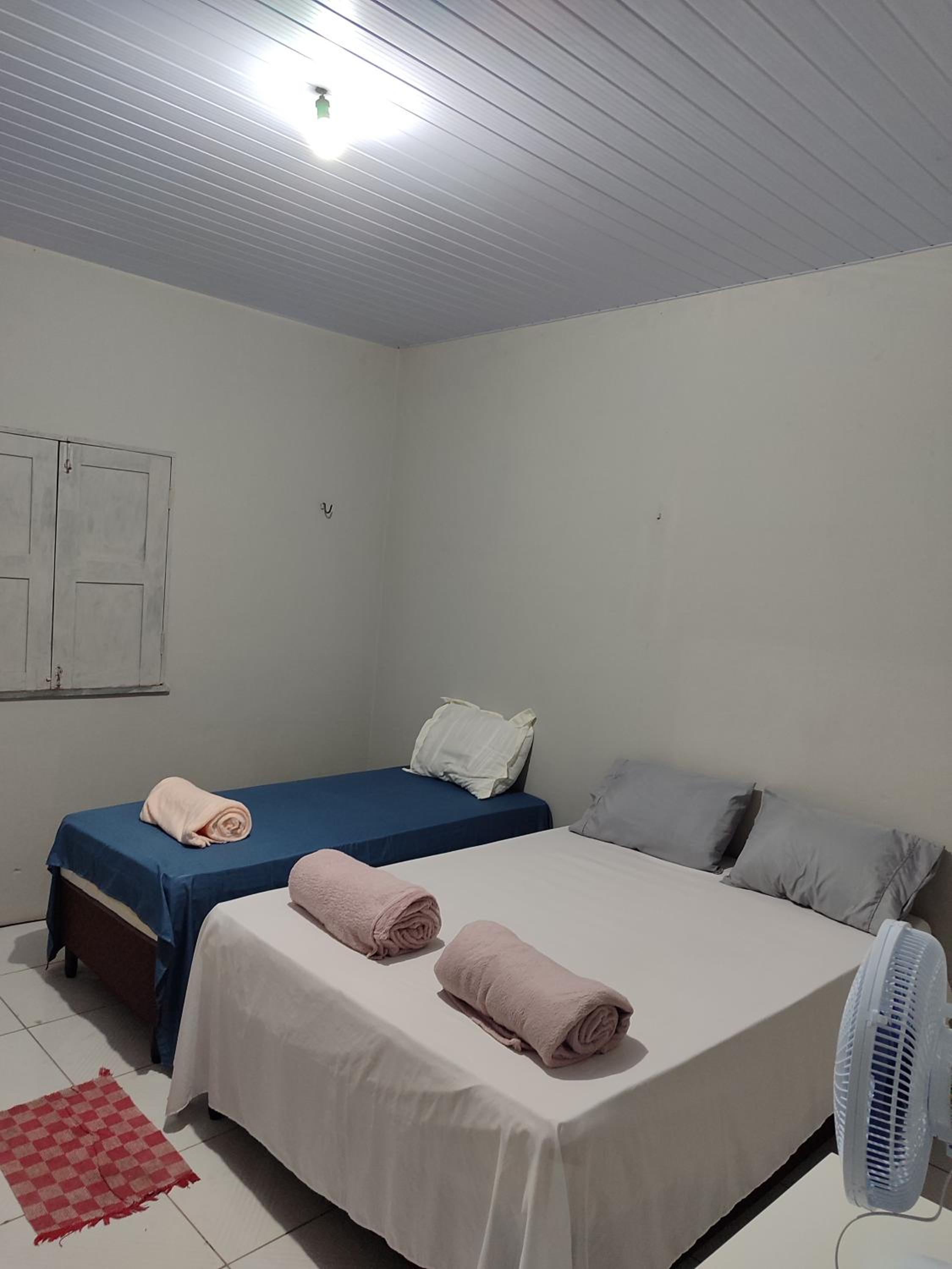 Basic Triple Room with Shared Bathroom photo 1